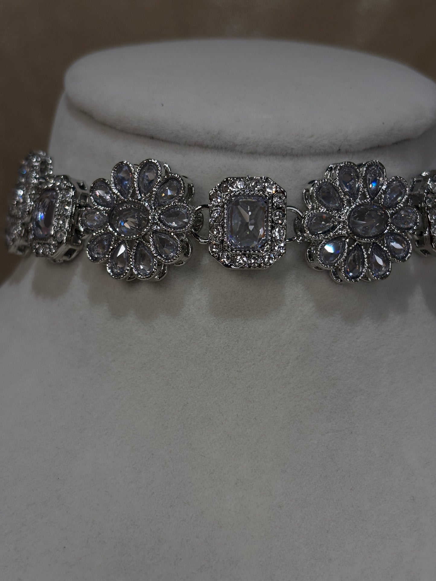 Silver choker set
