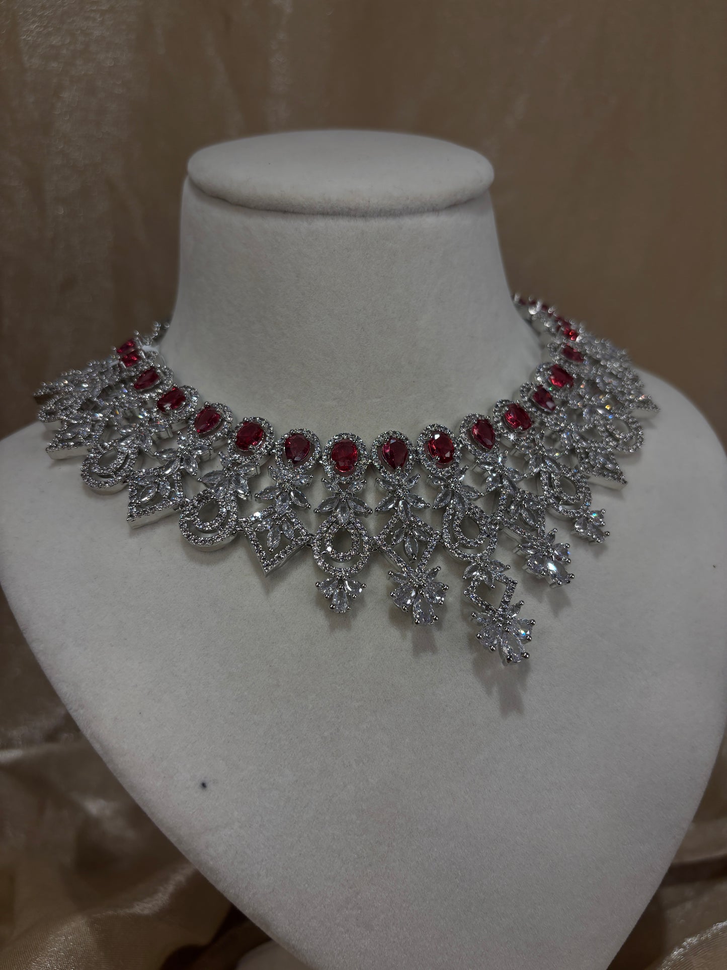 Red necklace set