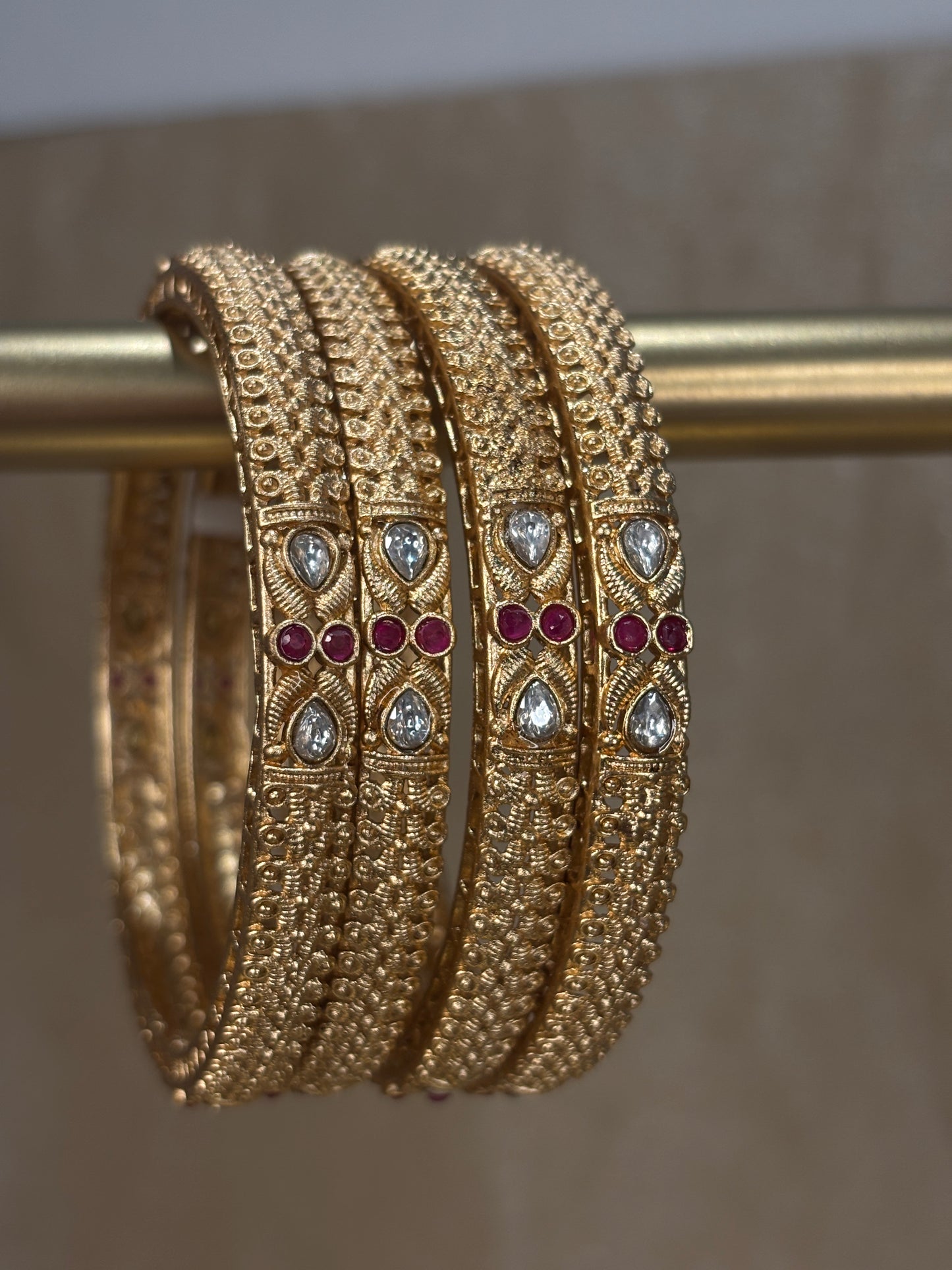 Yellow gold kare