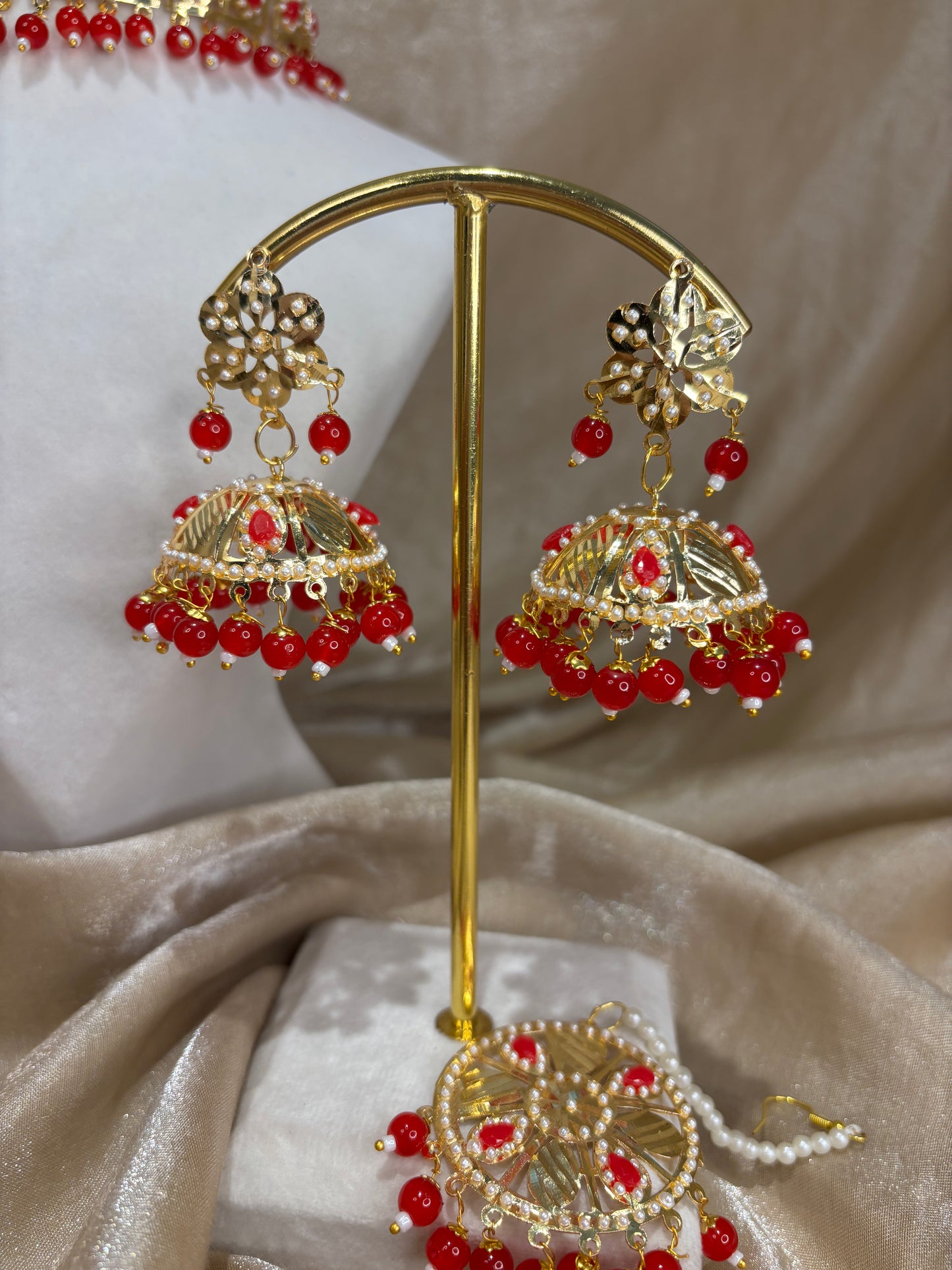Red jadau choker set