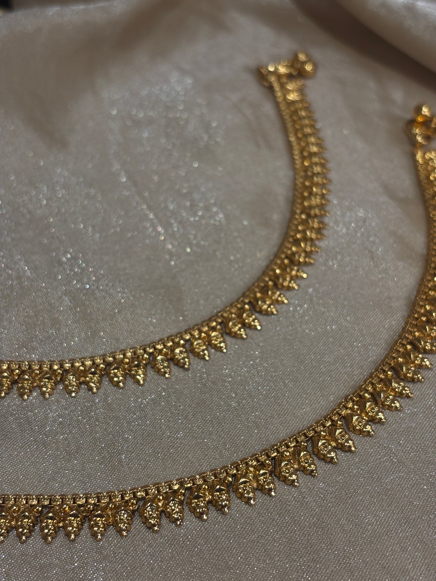 Yellow gold anklets