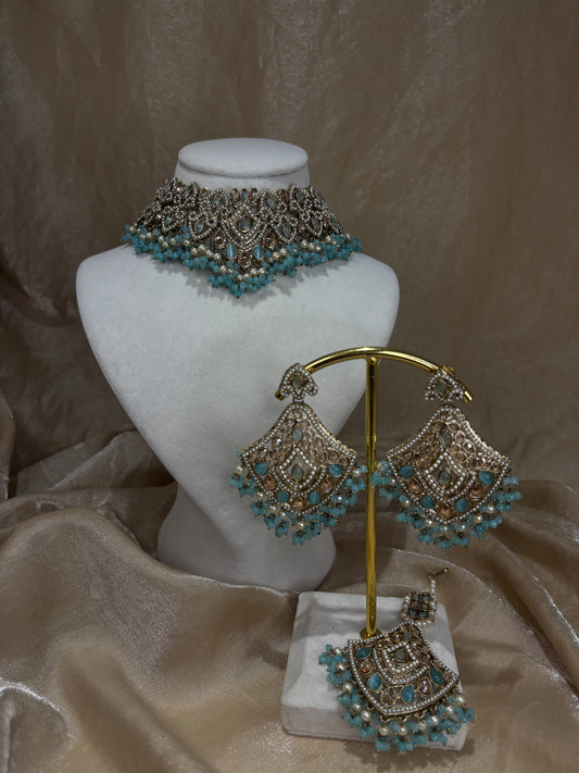 Heavy light blue choker set