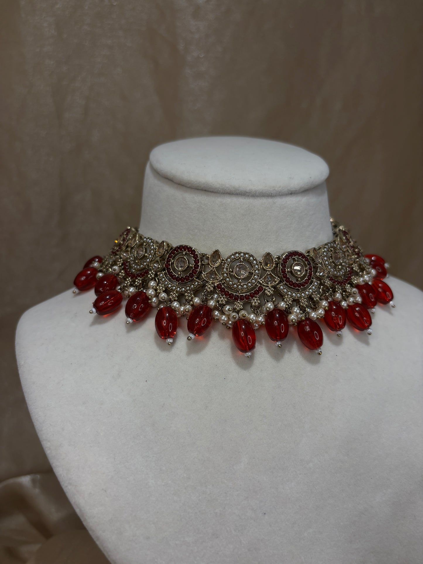 Maroon choker set