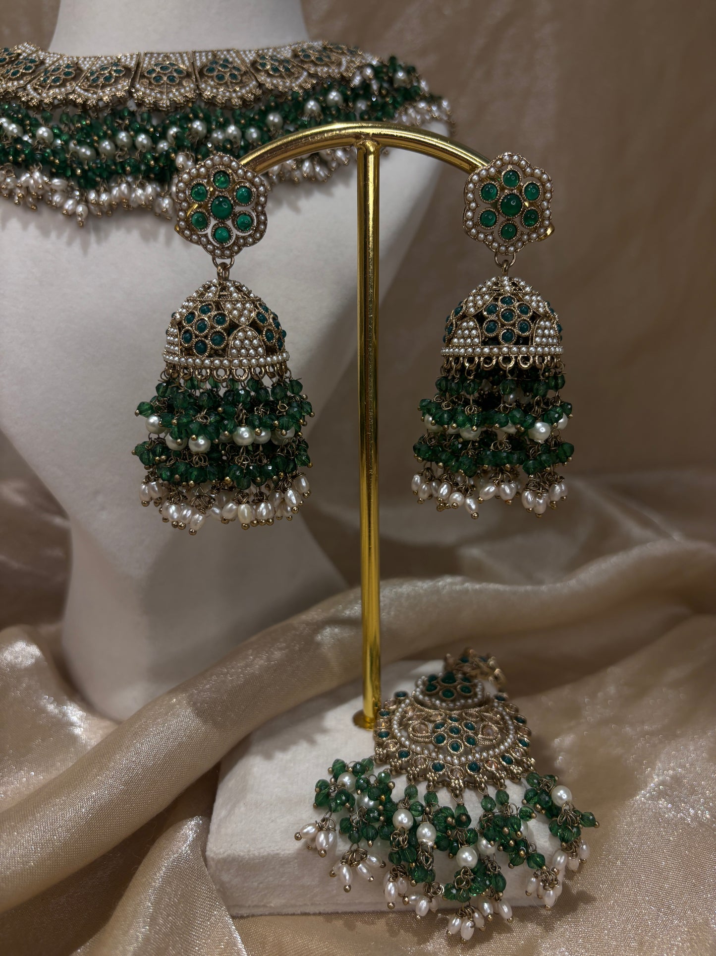 Emerald green statement necklace