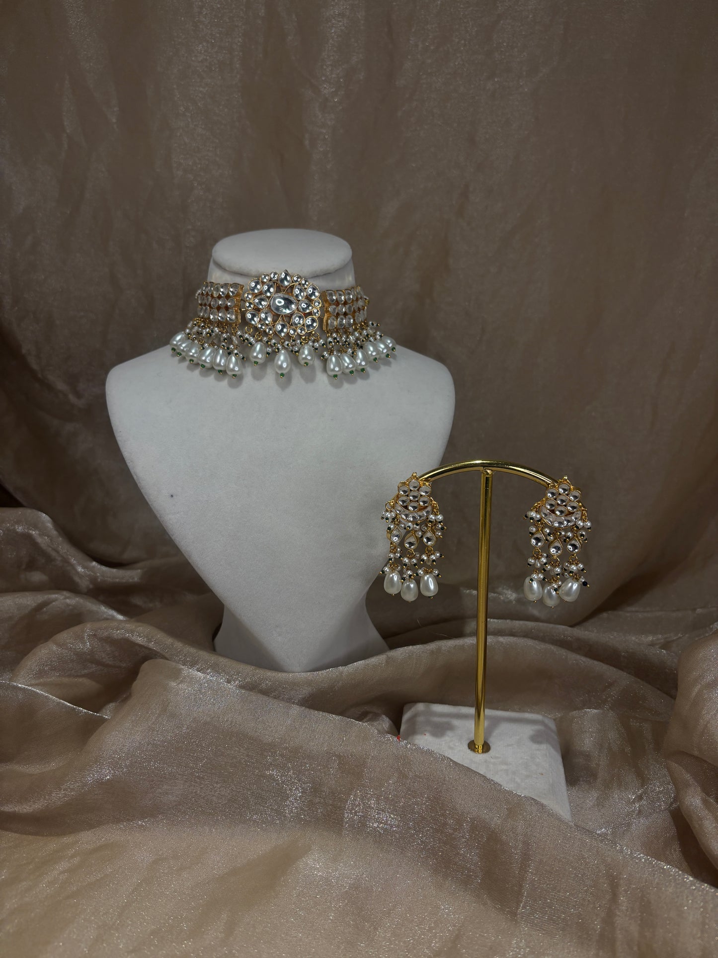 Gold choker set