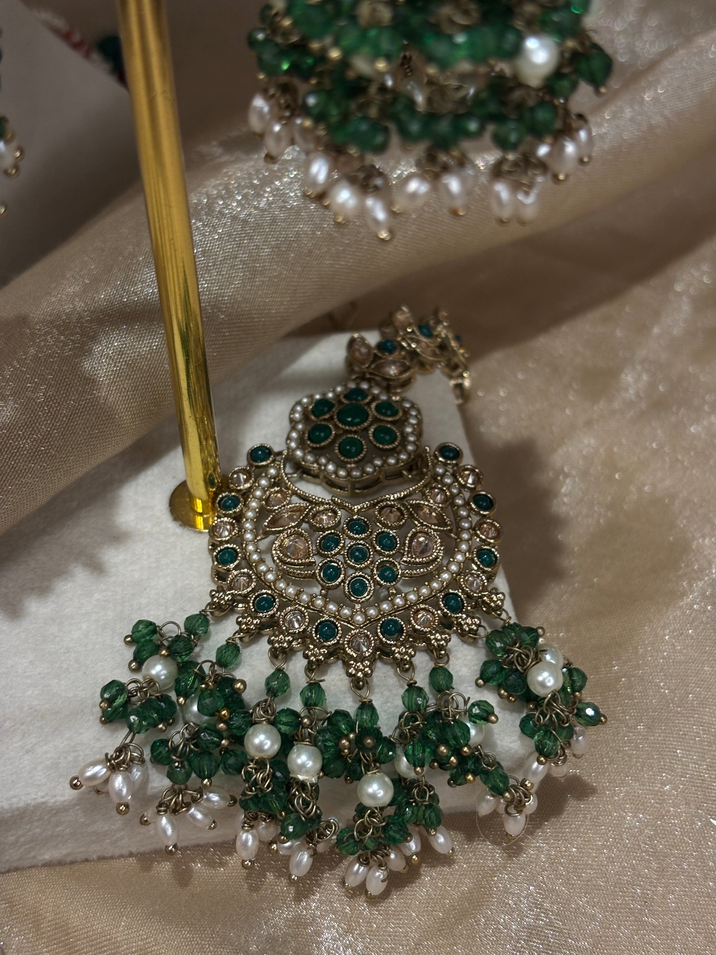 Emerald green statement necklace