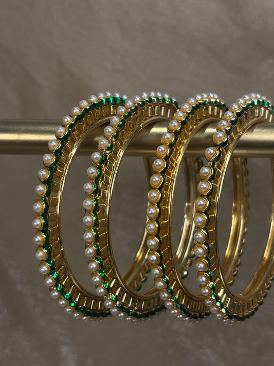 Yellow gold pearl kare