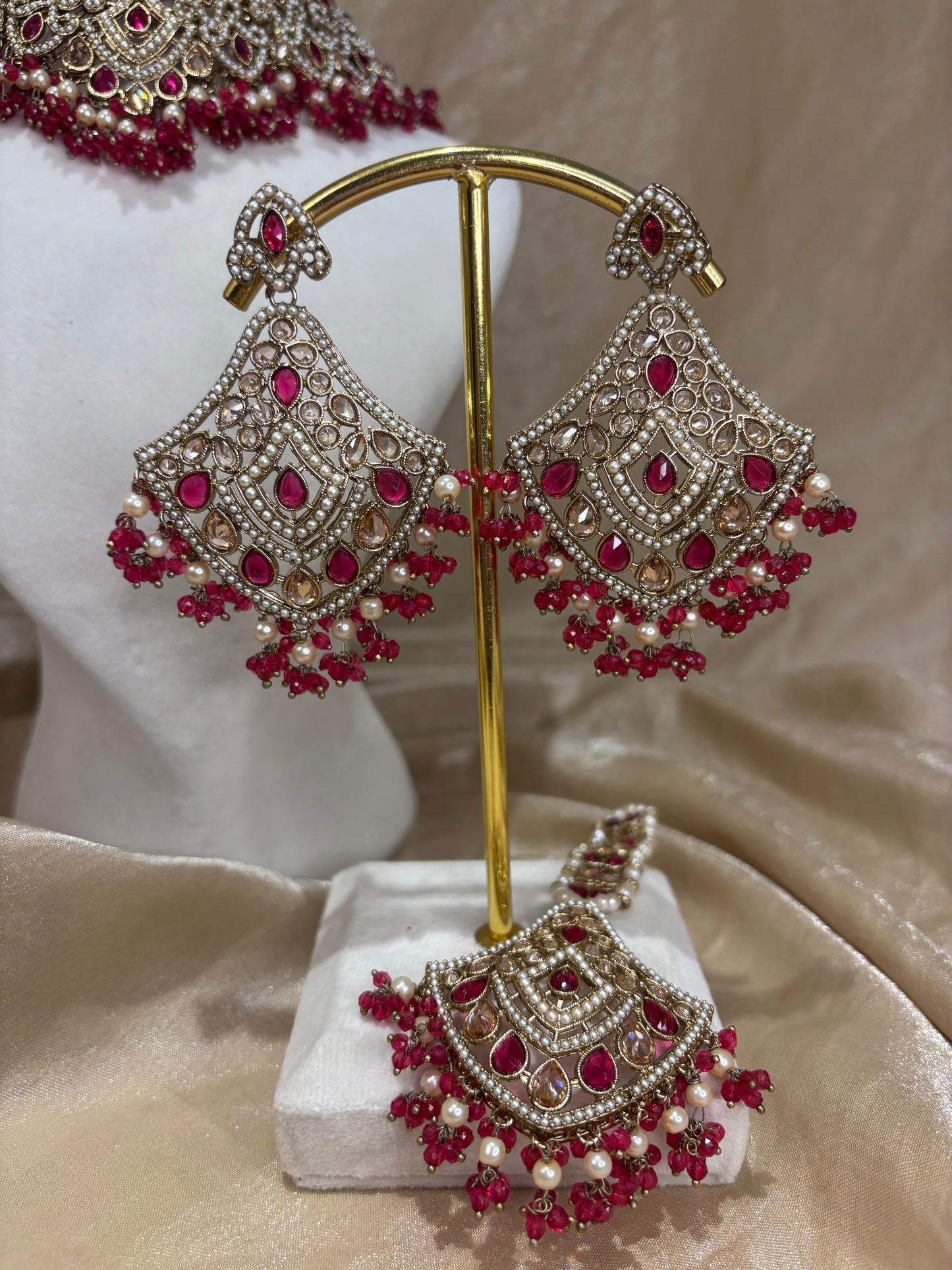 hot pink choker set