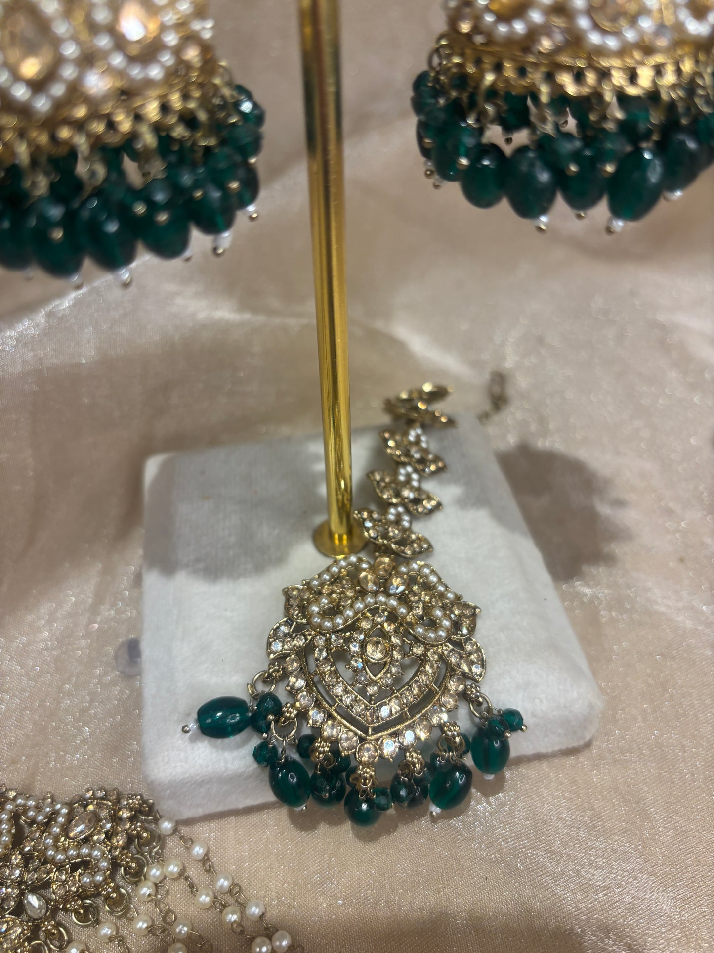 Emerald green set
