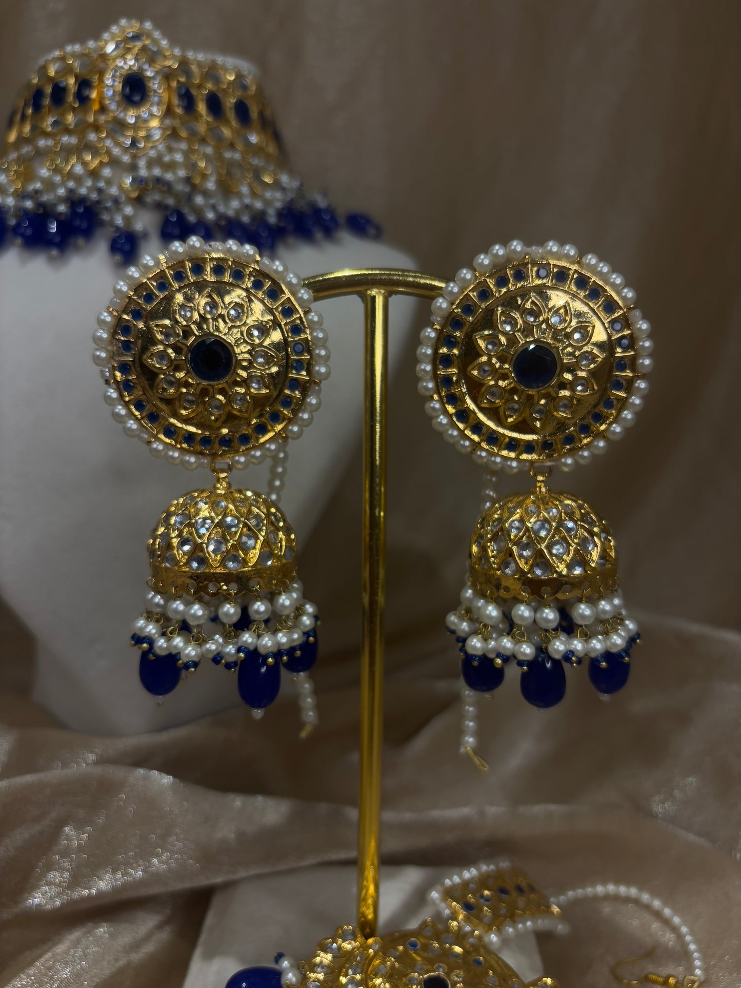 Heavy royal blue thappa kundan choker