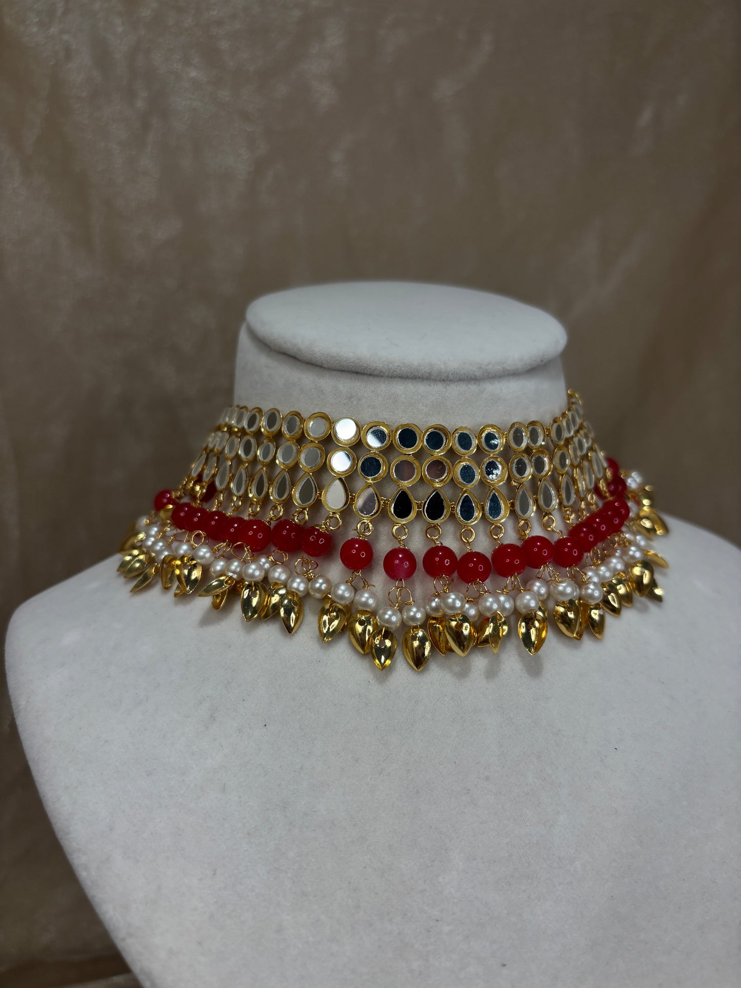 Red mirror work choker set