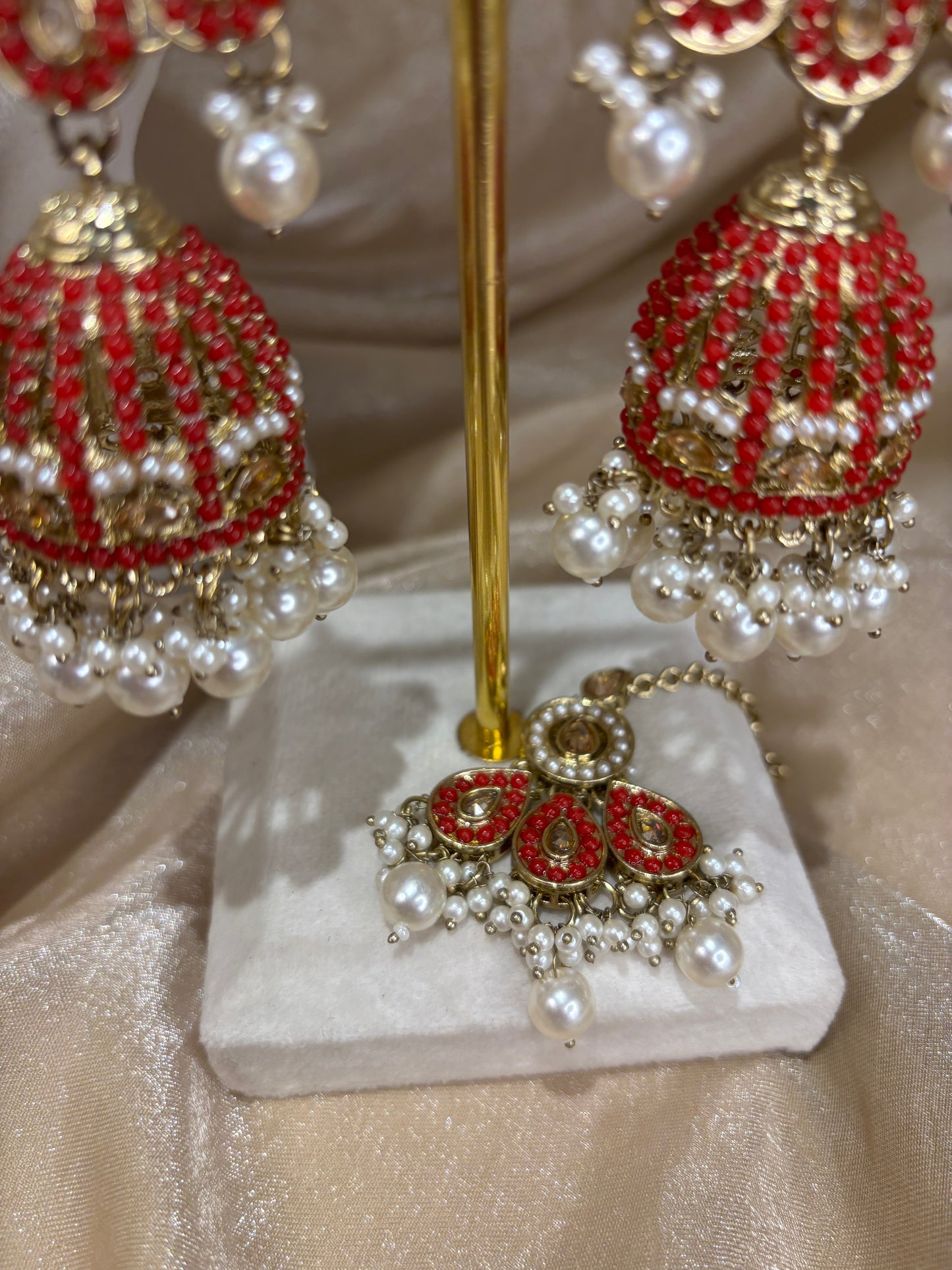 Red statement necklace set