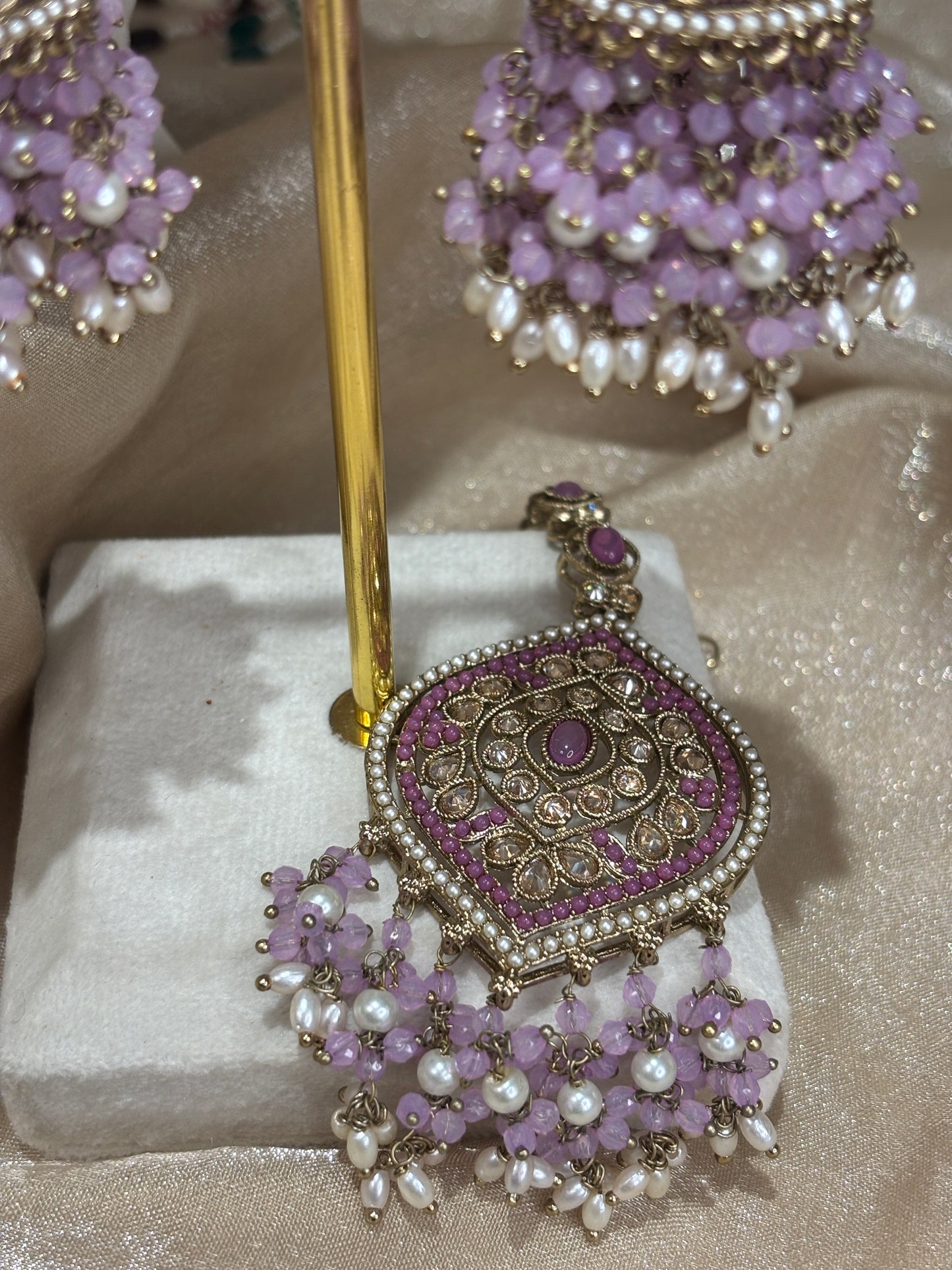 Heavy lavender necklace set