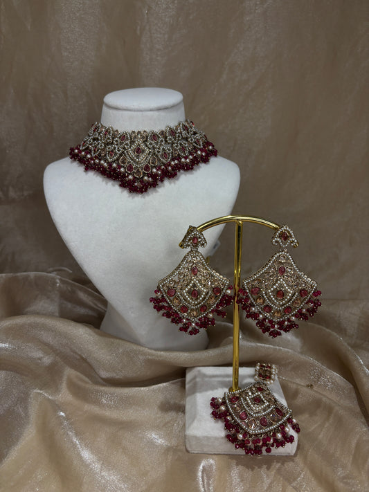 Red/purple choker set