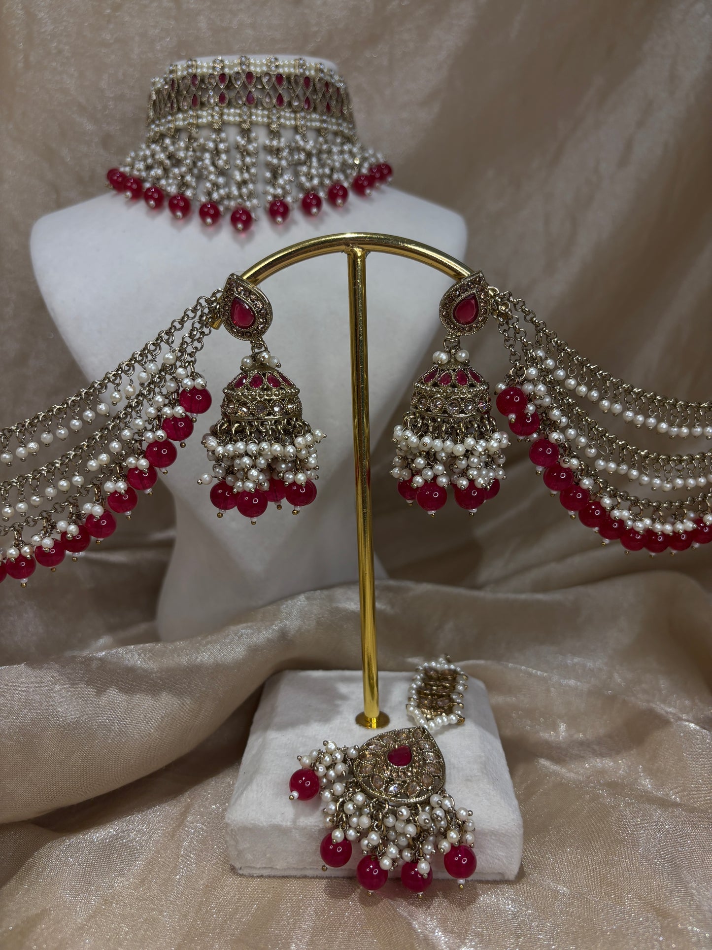 Hot pink choker set