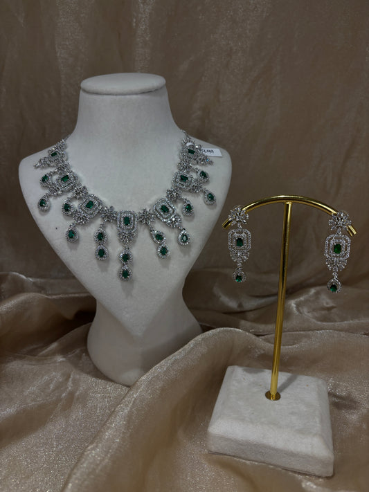 Emerald green necklace set