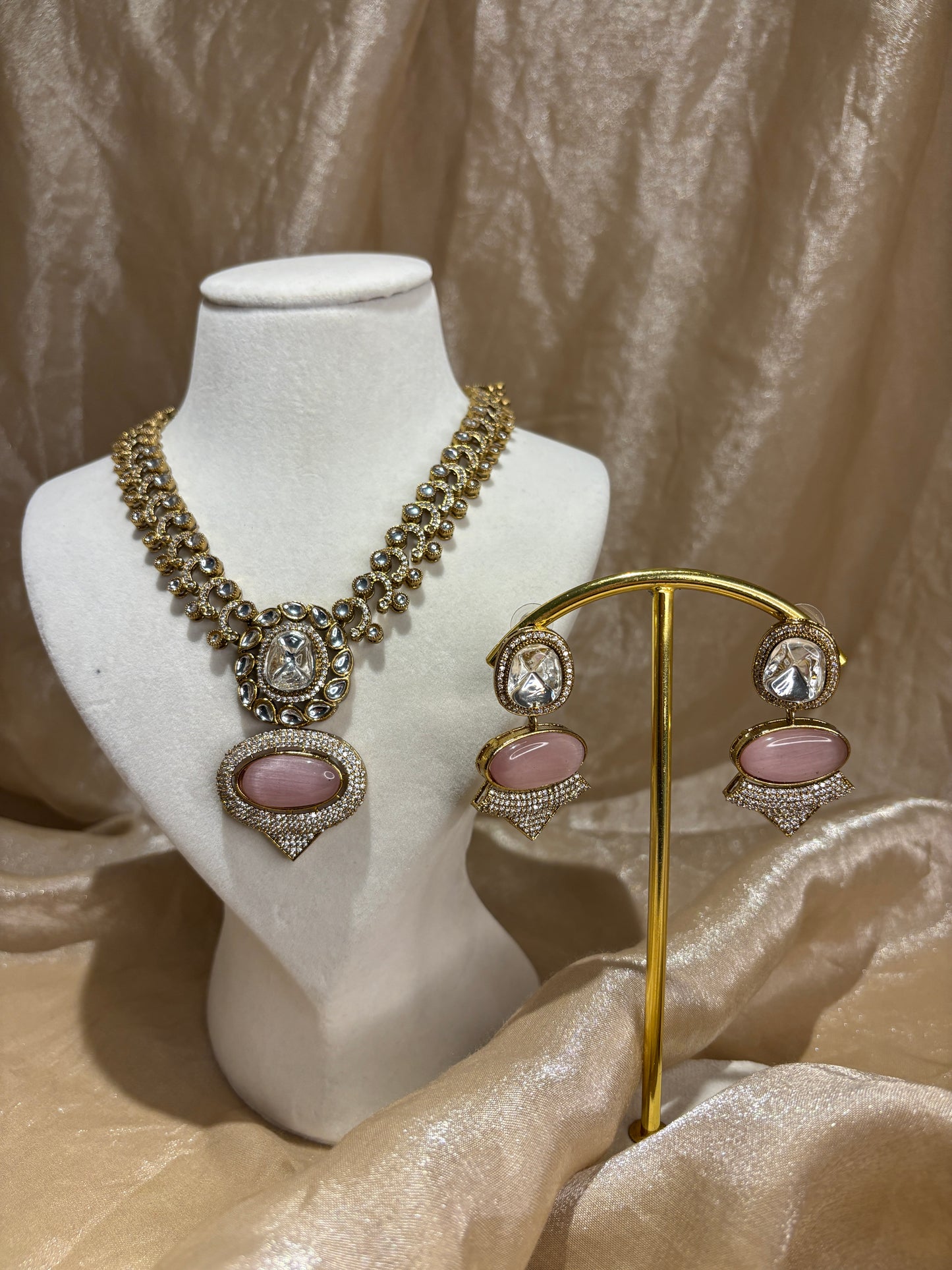 Baby pink necklace set