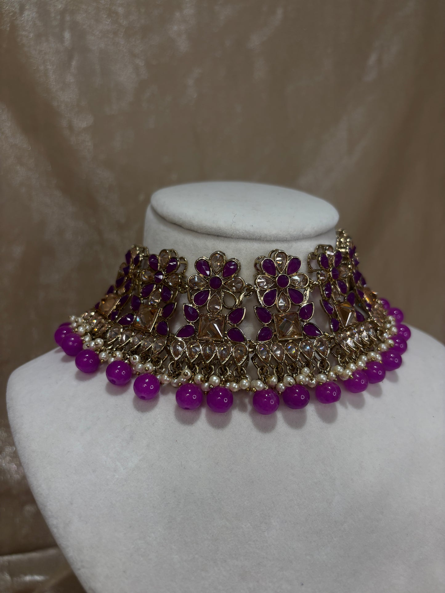 Purple choker set