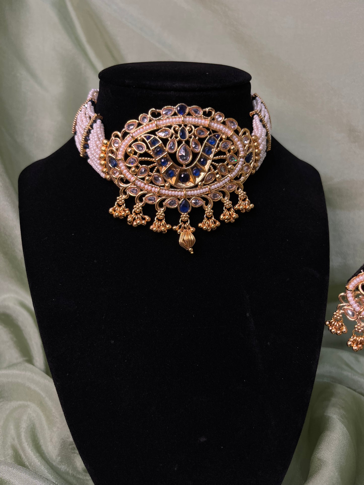 Navy blue choker set