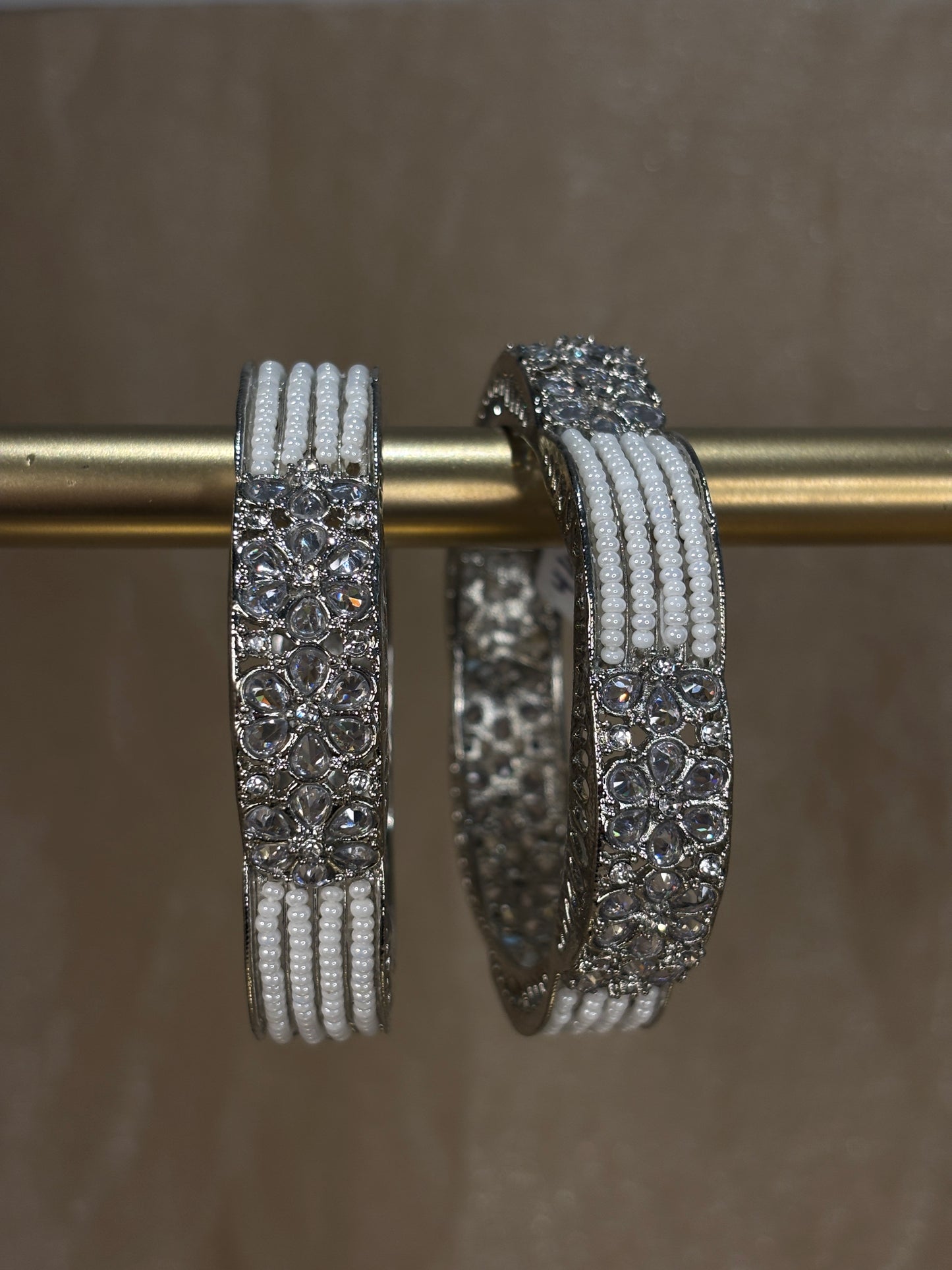 Silver pearl kare