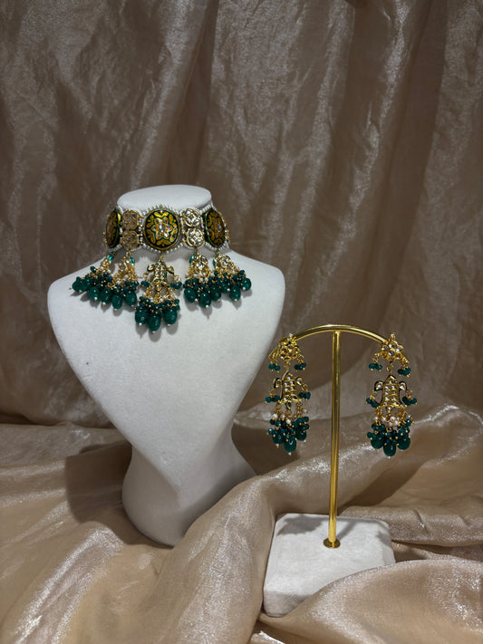 Emerald green choker set