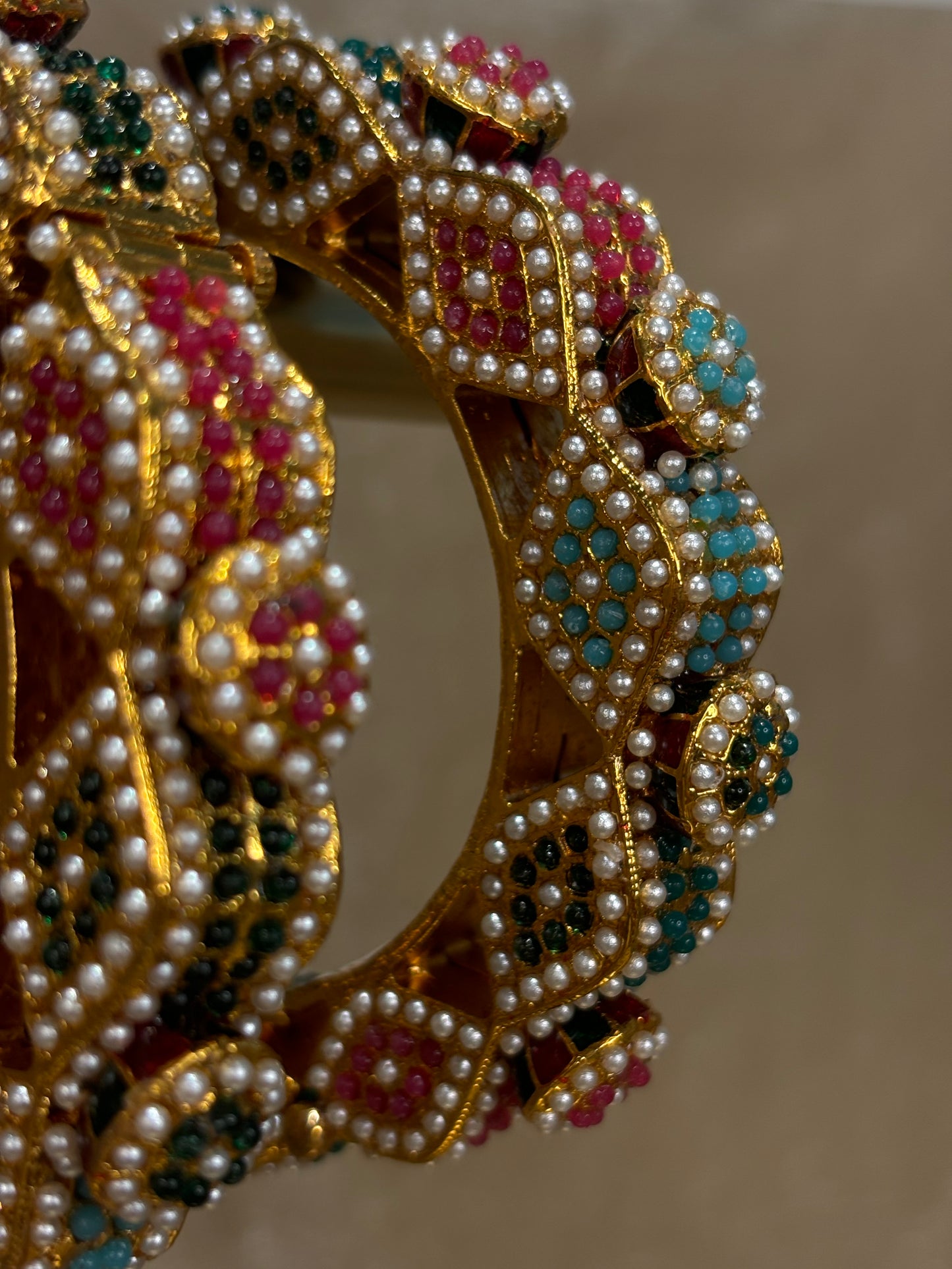 Multi colour rajwadi kare