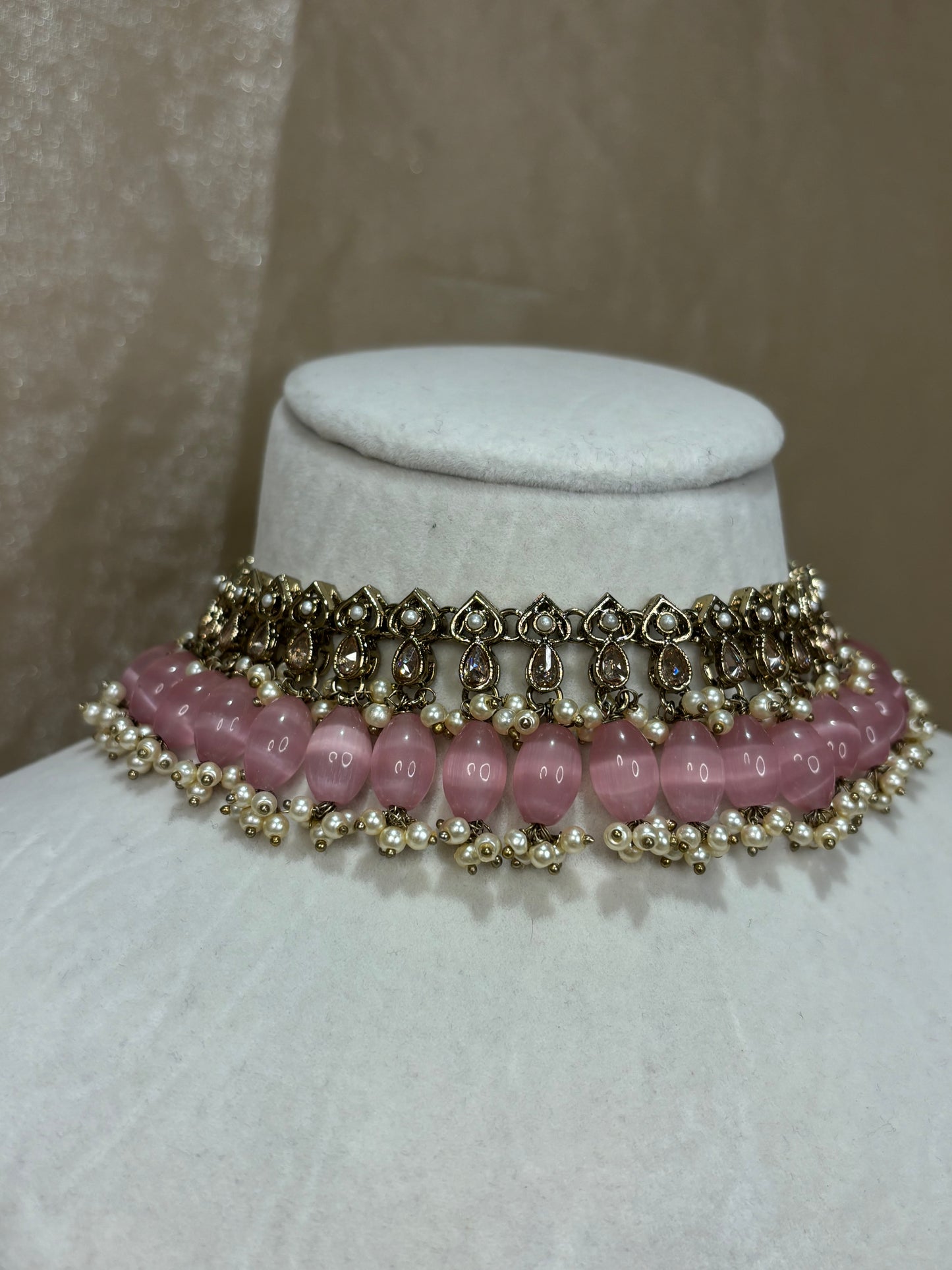Baby pink necklace set