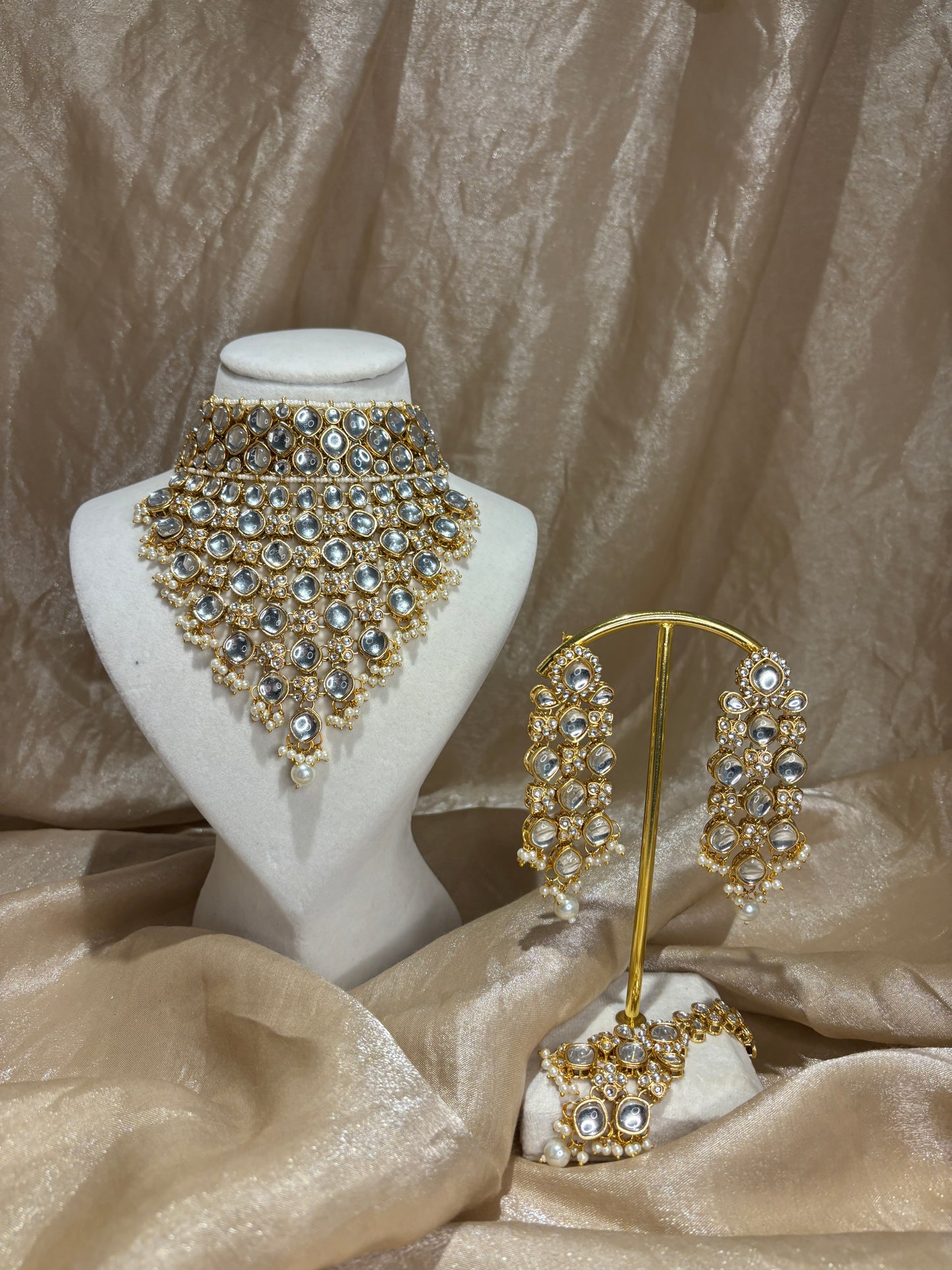 Kundan choker set