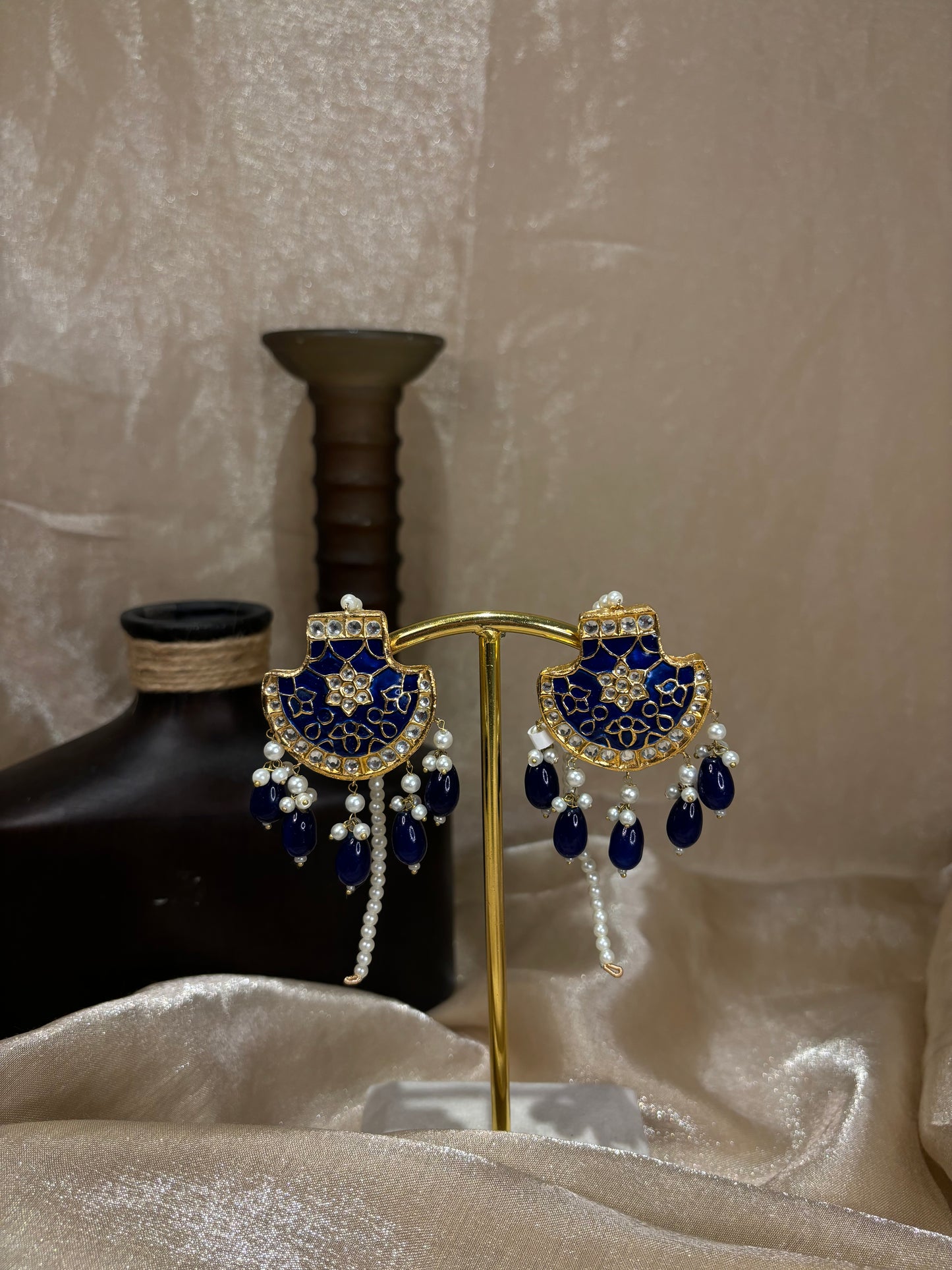 Royal blue thappa kundan studs
