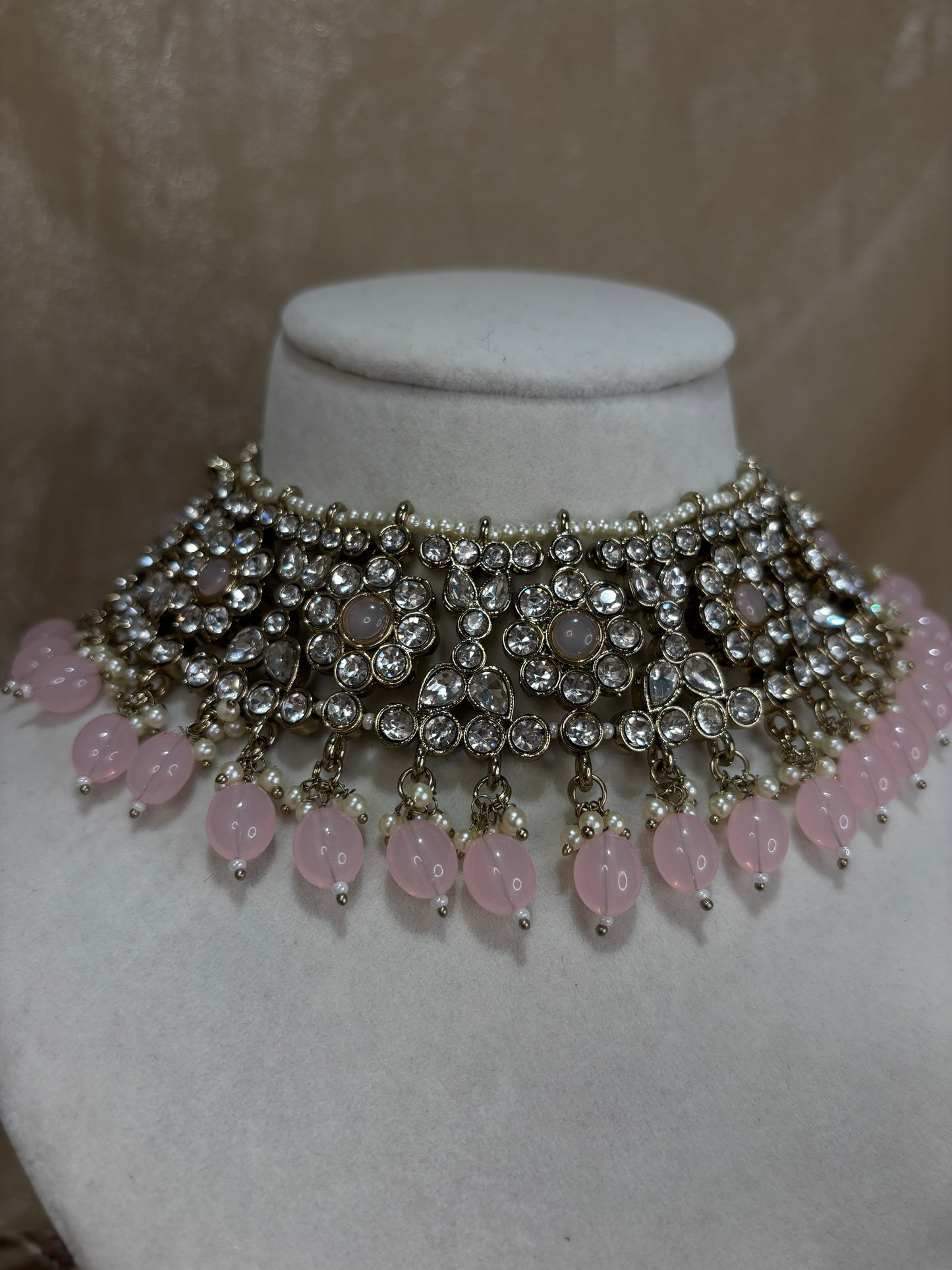 Baby pink choker set