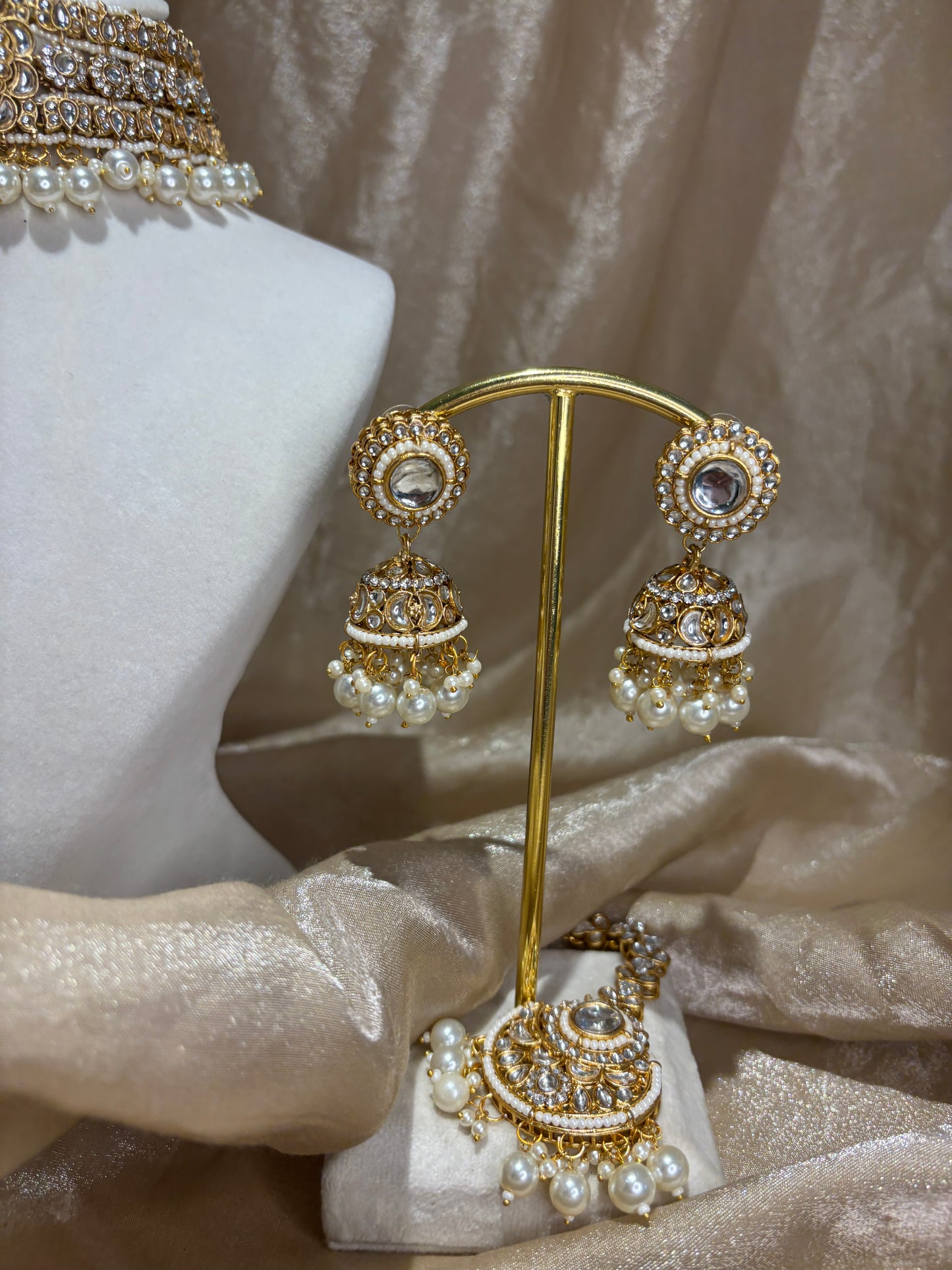 Kundan choker set