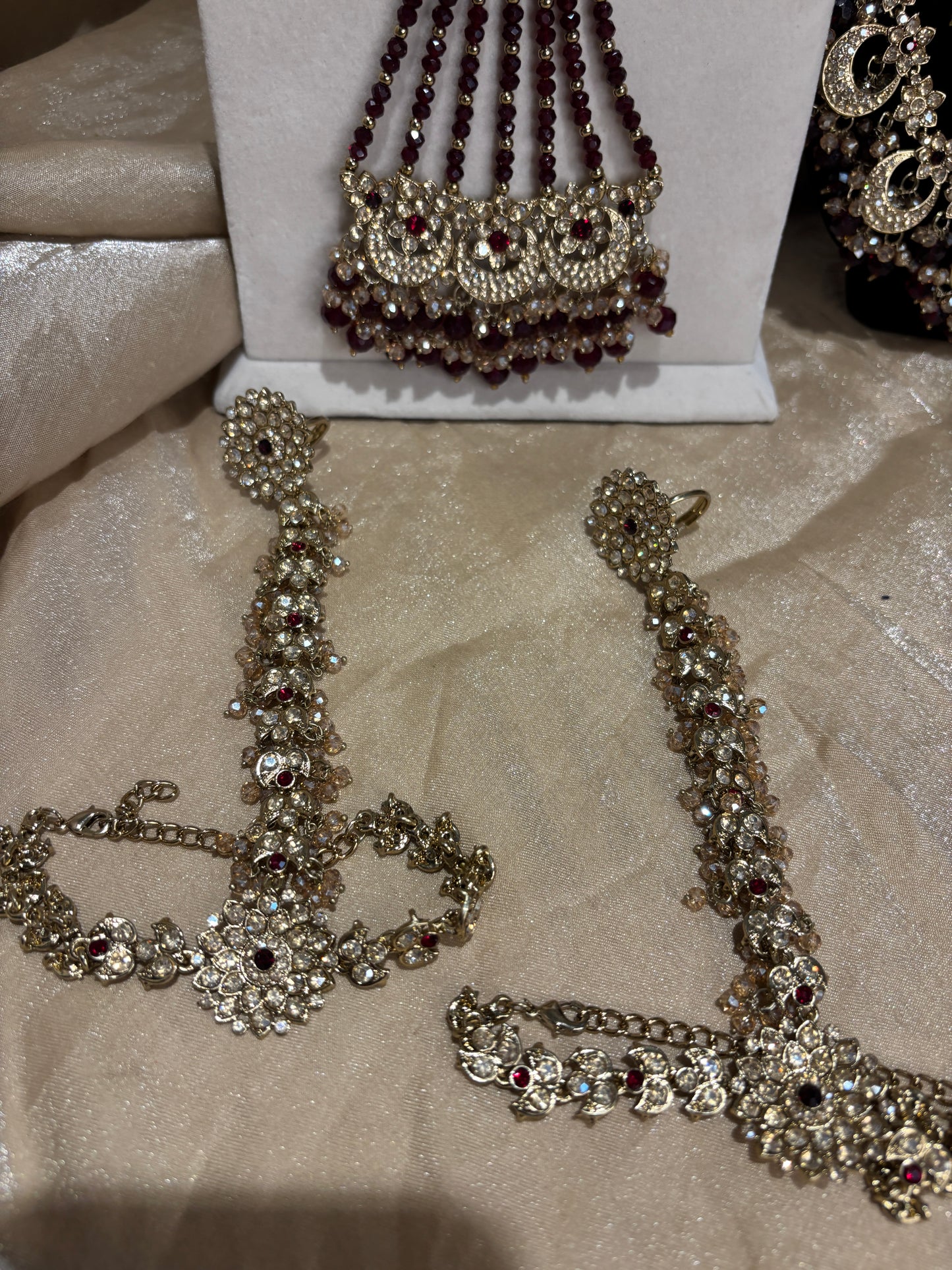 Heavy maroon set