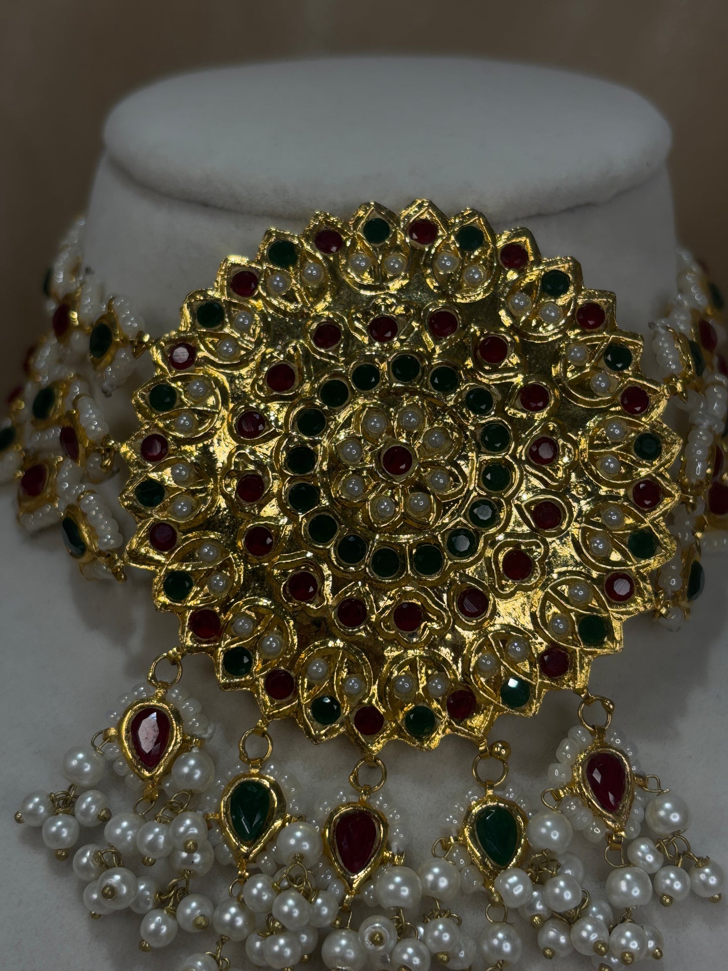 Multi-colour gold thappa kundan set