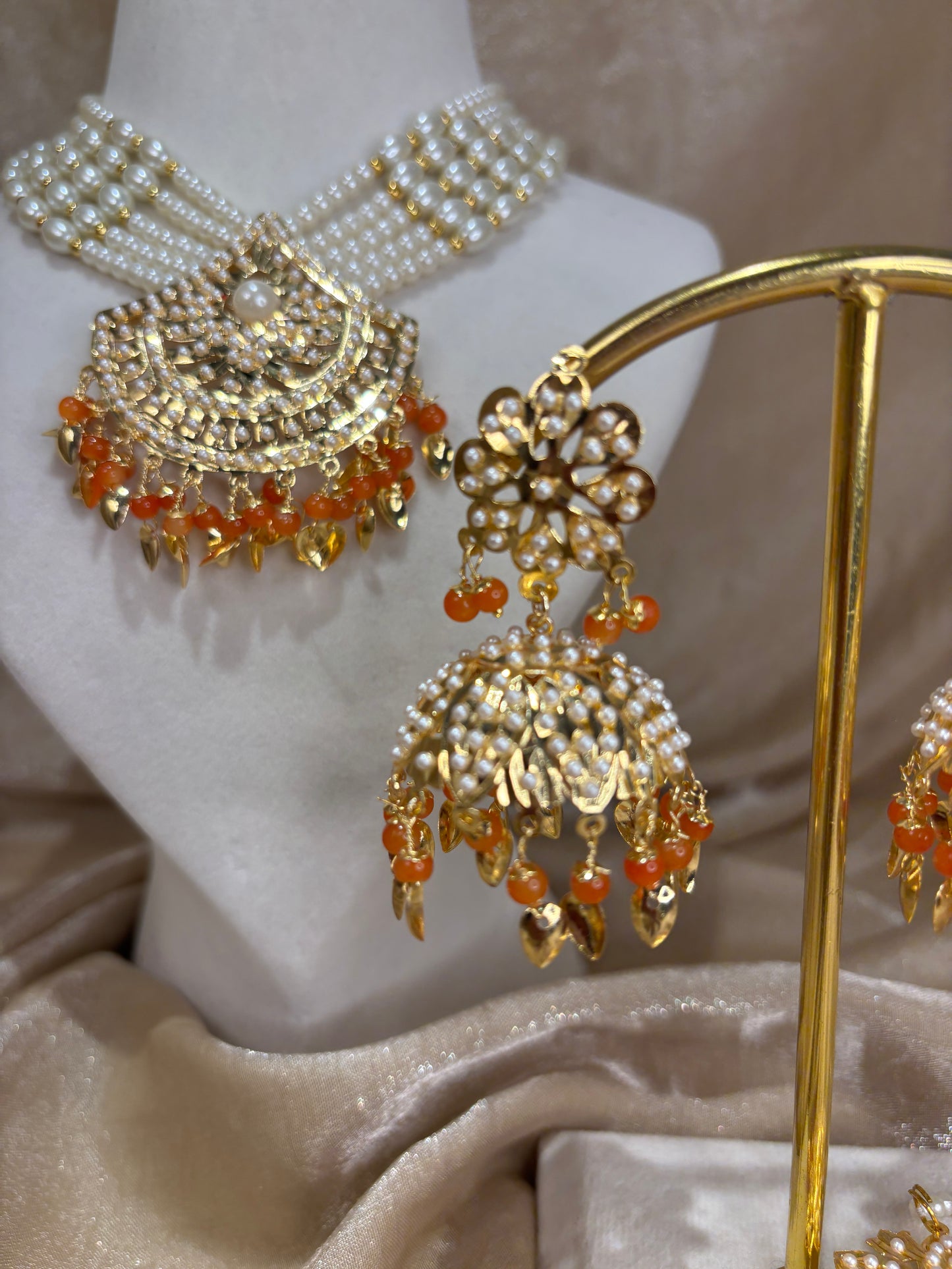 Orange jadau necklace set