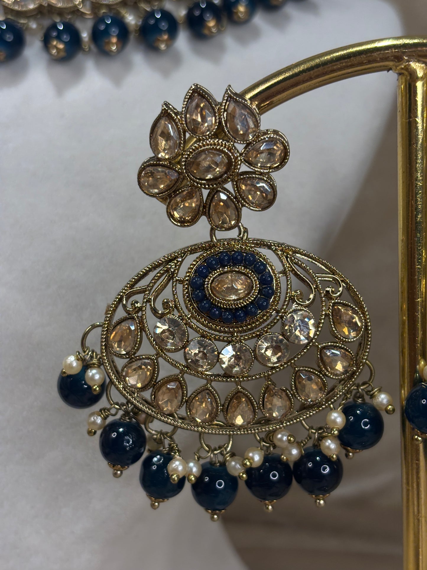 Navy blue necklace set