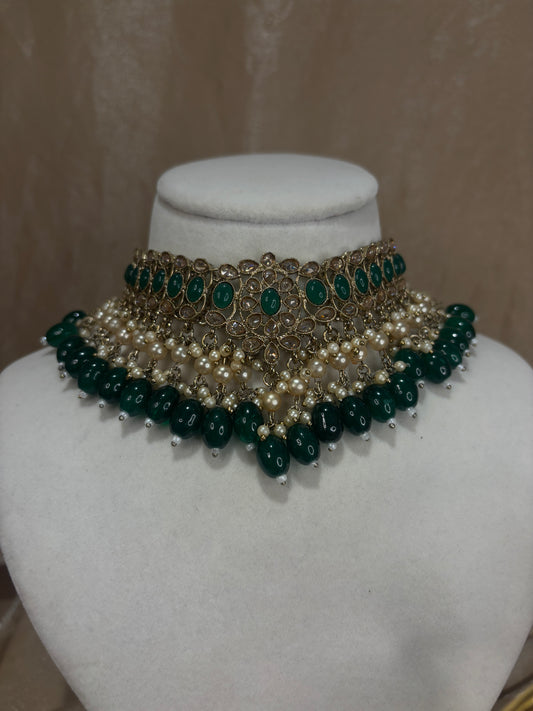 Emerald green choker set