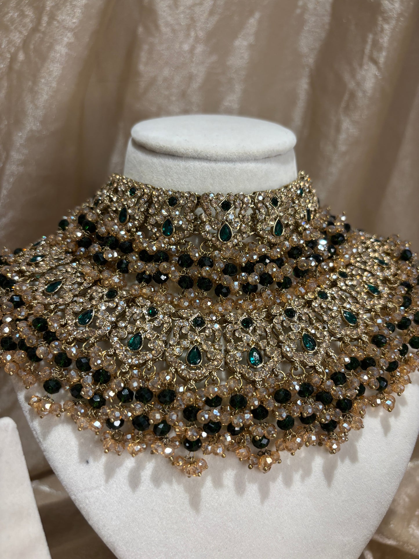 Heavy emerald green set