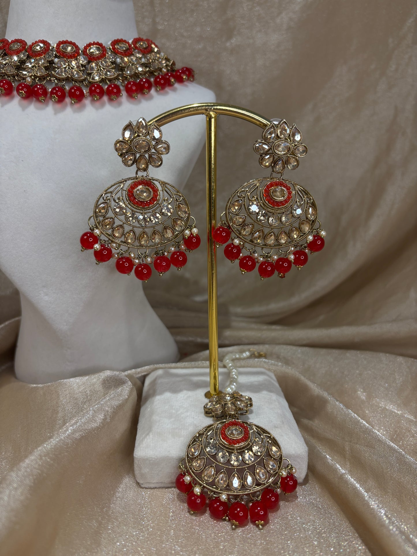 Red necklace set