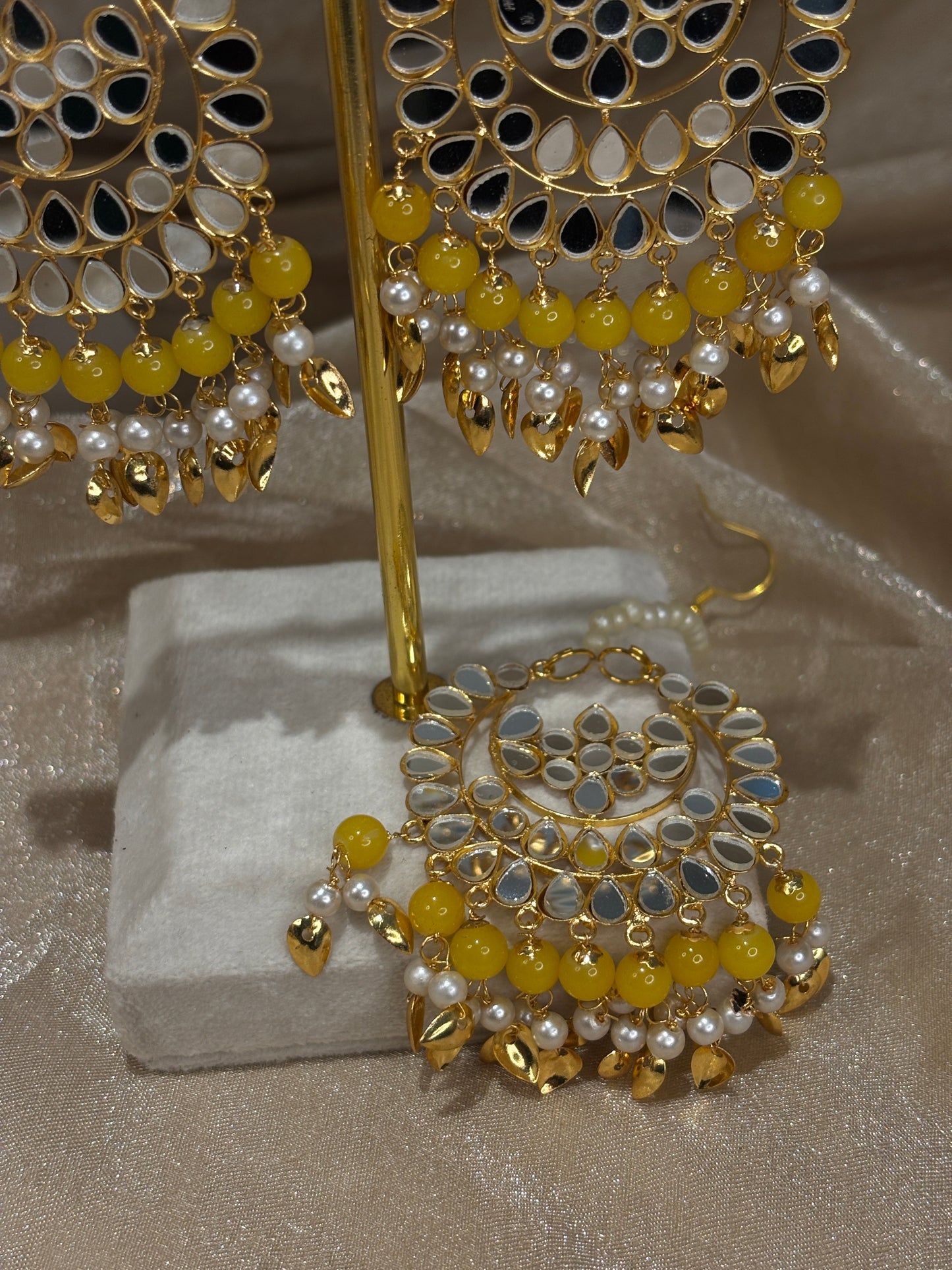 Yellow mirror work choker set