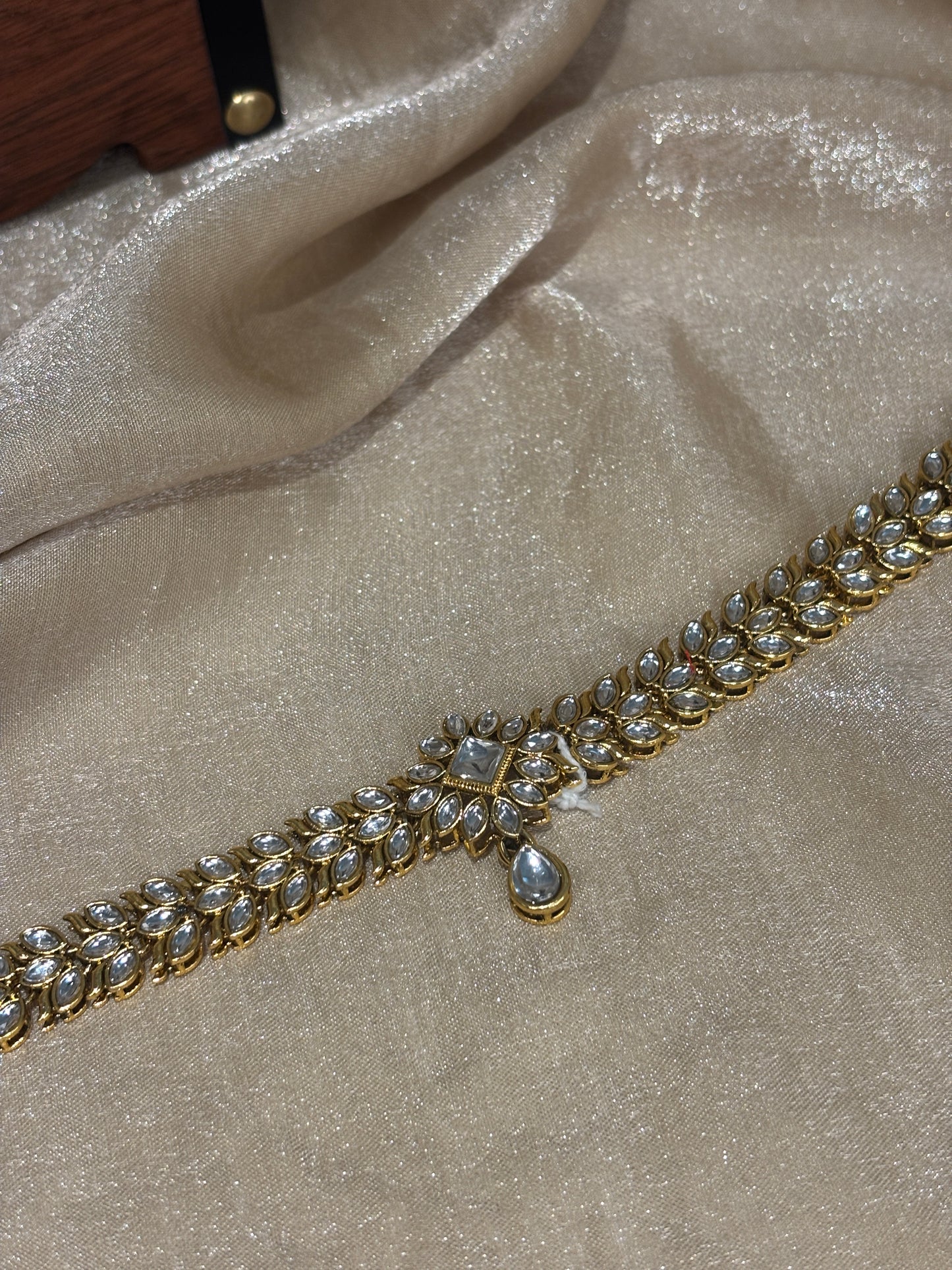 Kundan matha Patti