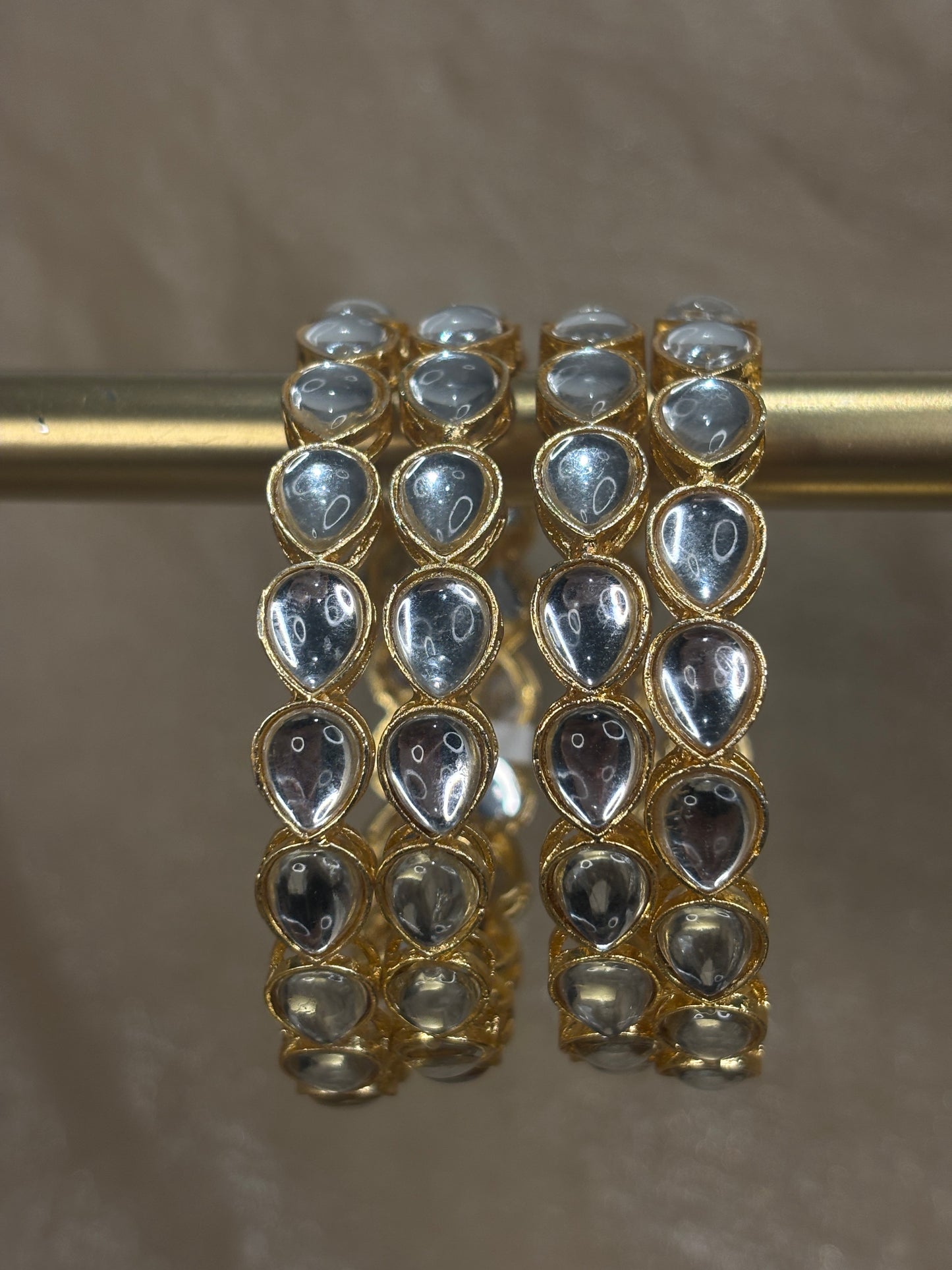 Medium kundan kare