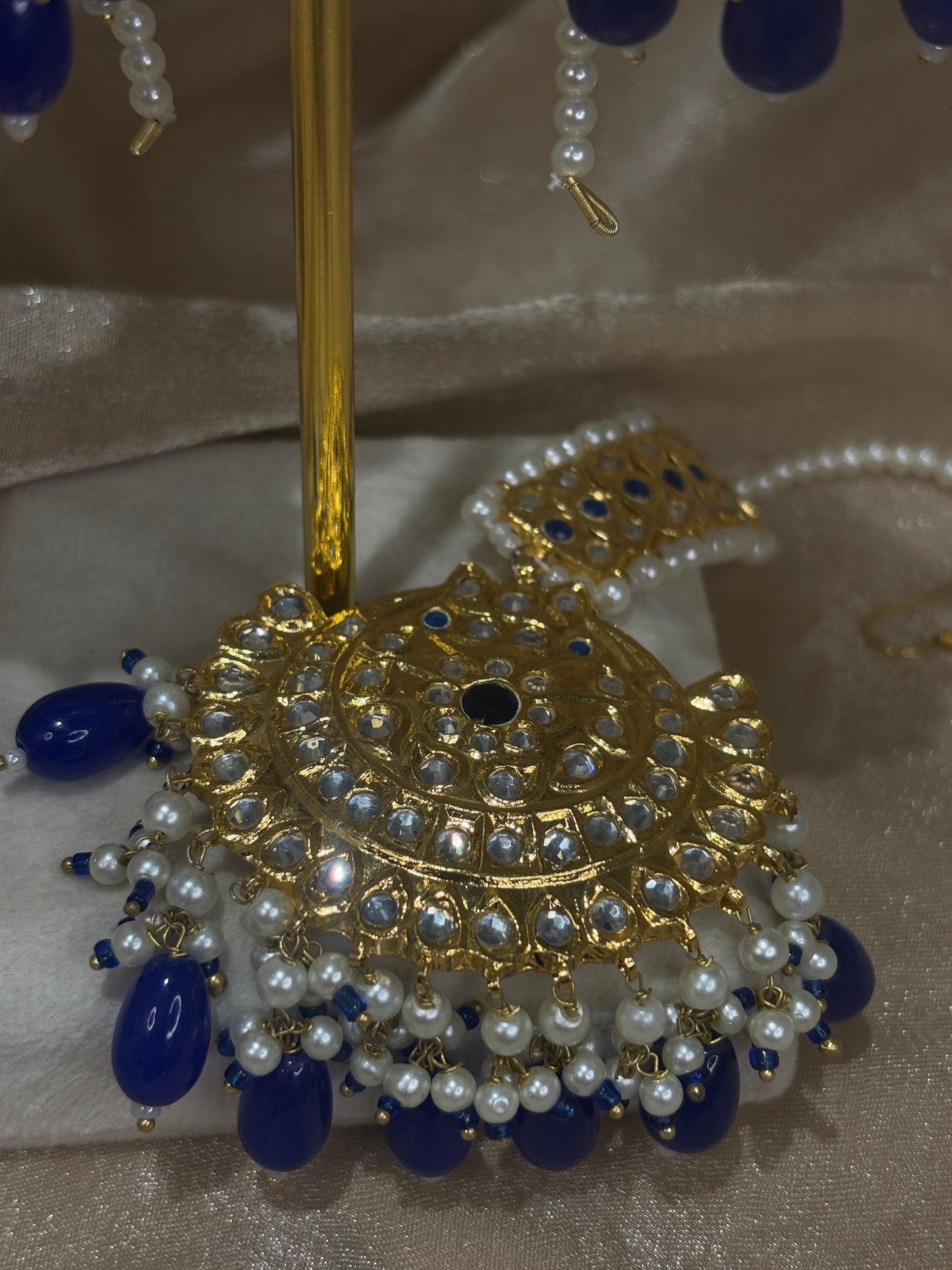 Heavy royal blue thappa kundan choker