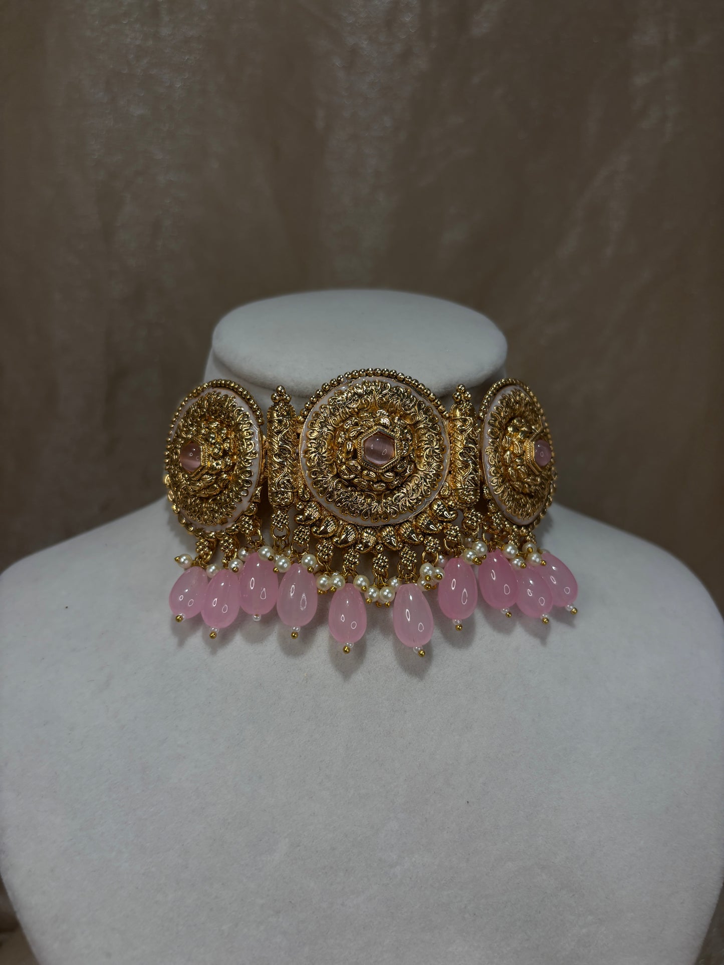 Baby pink antique gold choker set