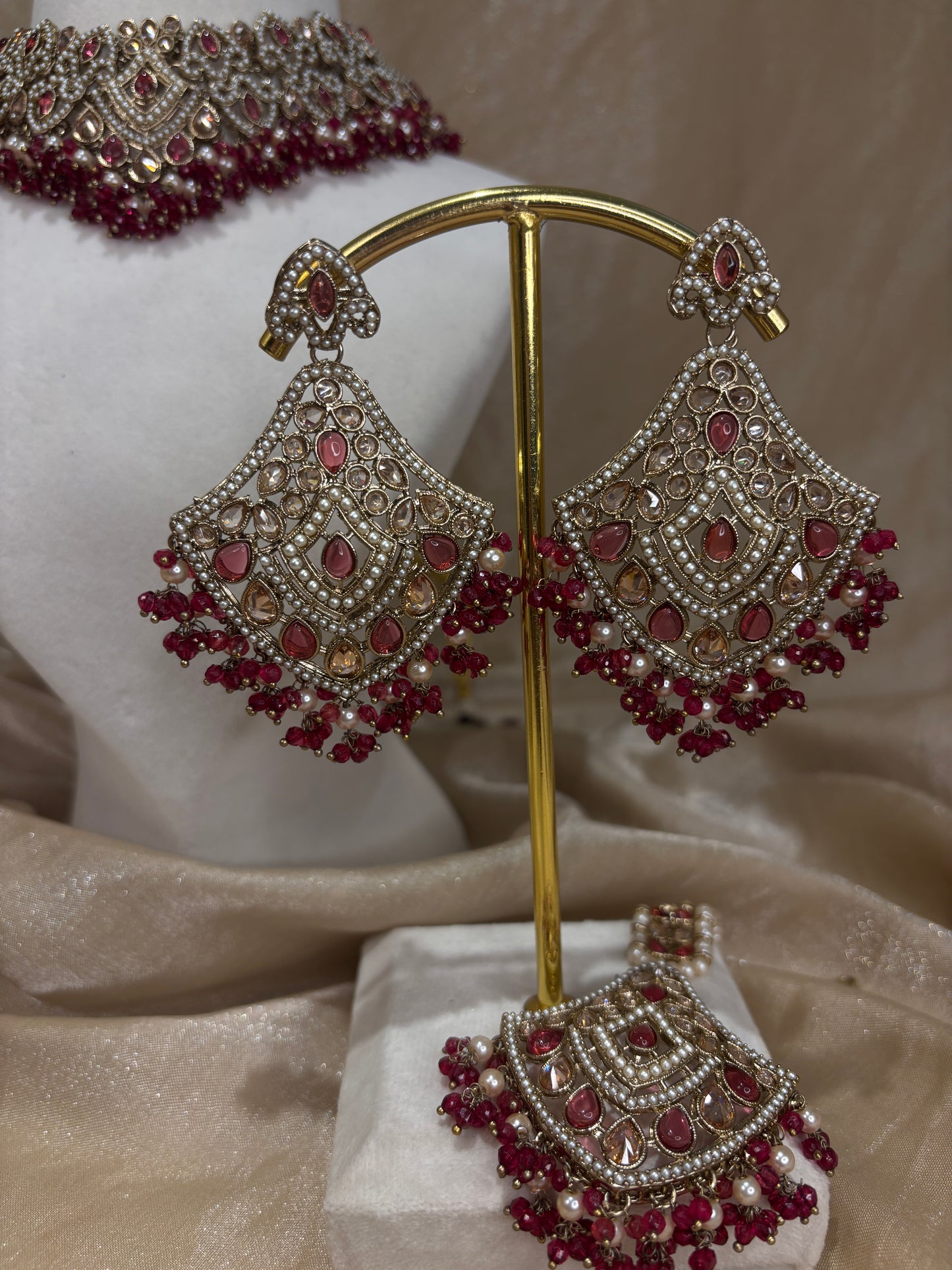 Red/purple choker set