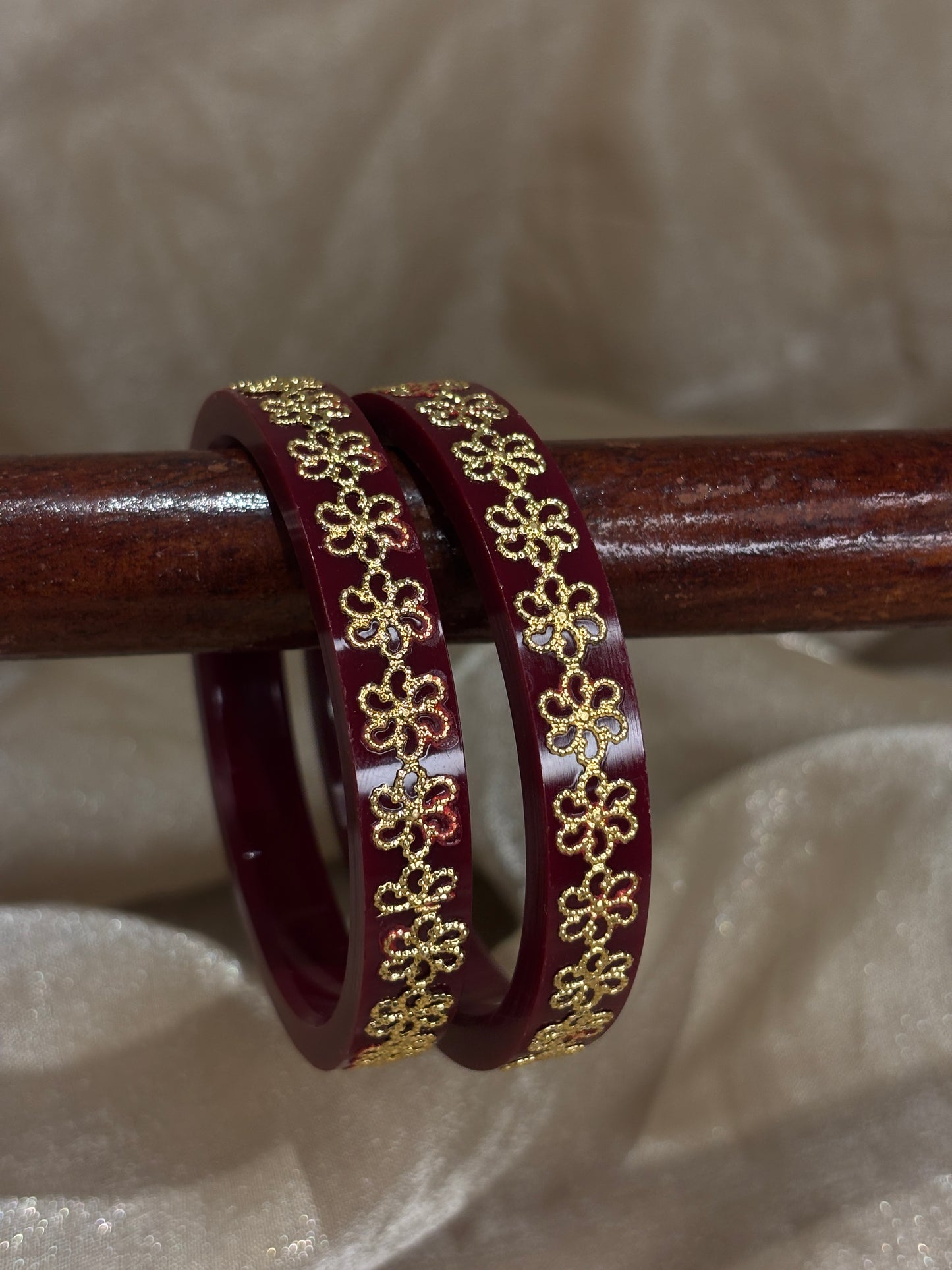 Flower detail choora bangle