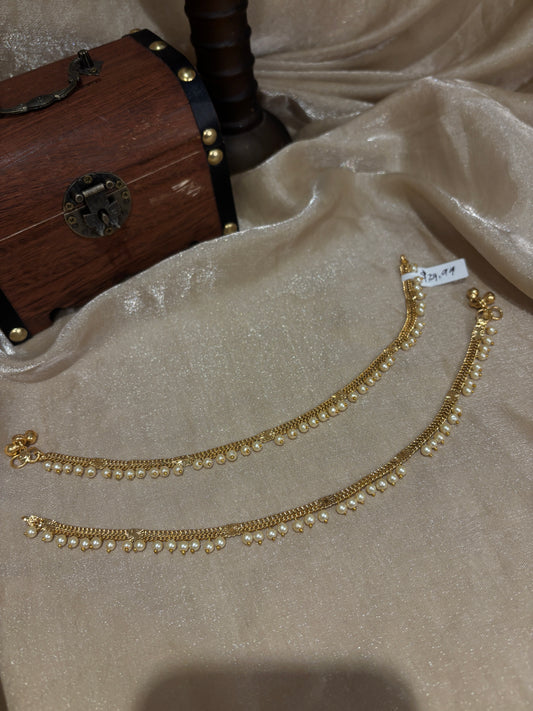 Yellow gold anklets