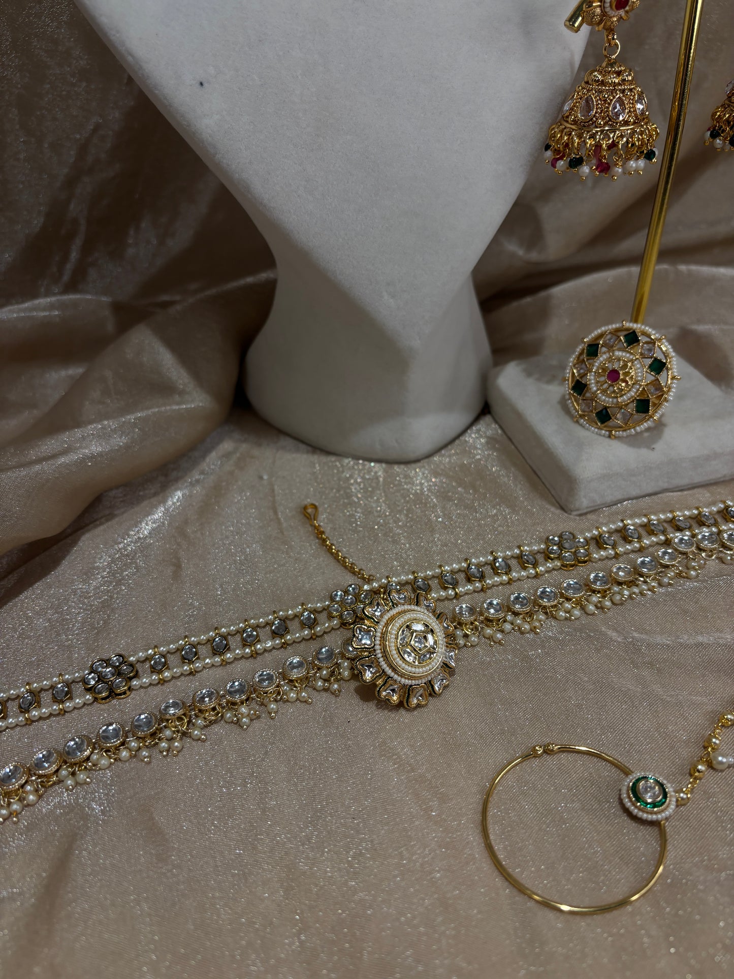Bridal choker set