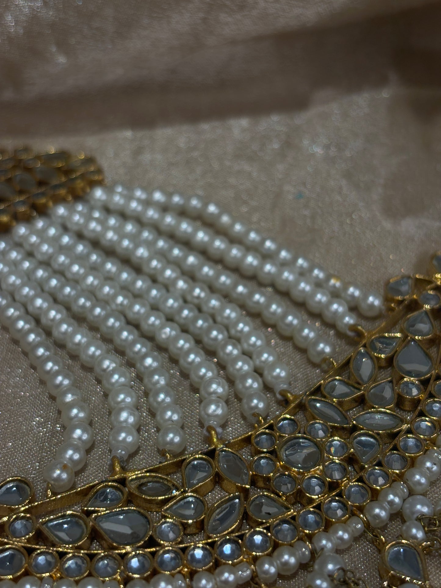 Gold farshi kundan set