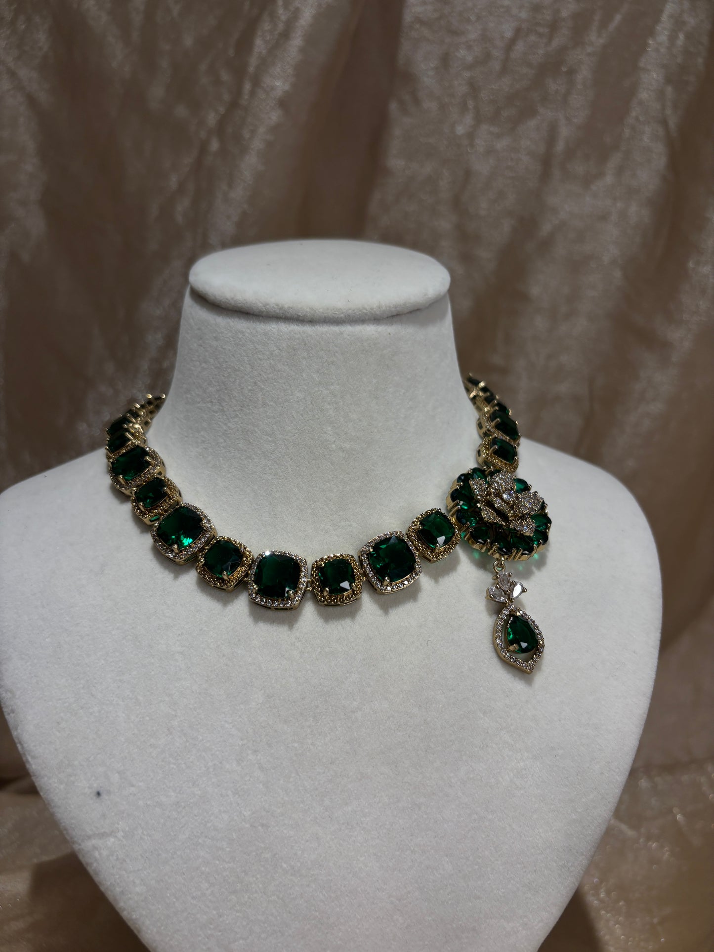 Emerald green necklace