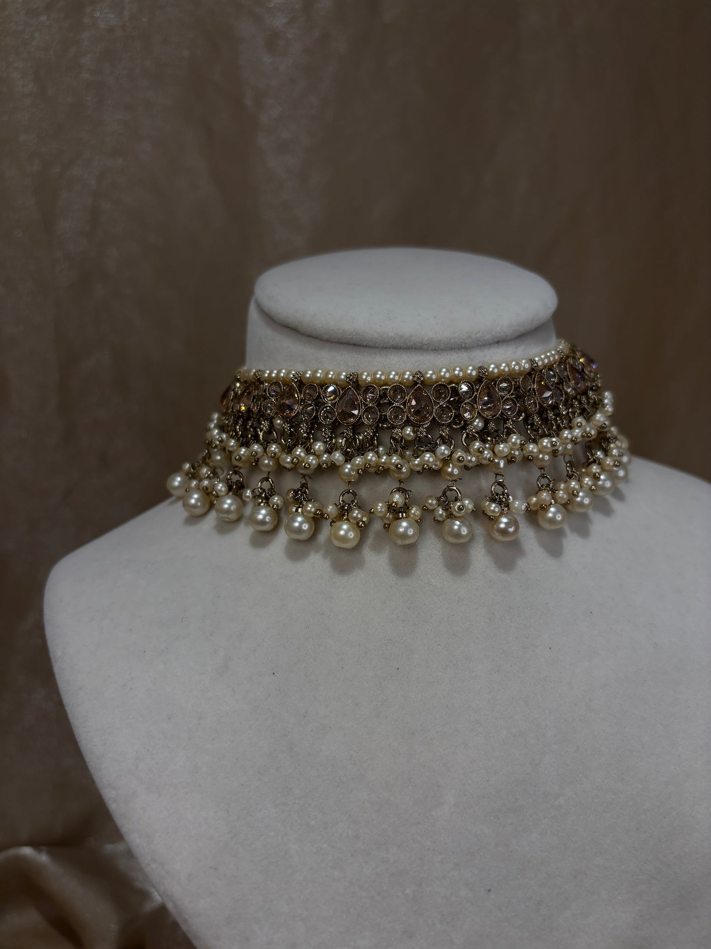Gold choker set